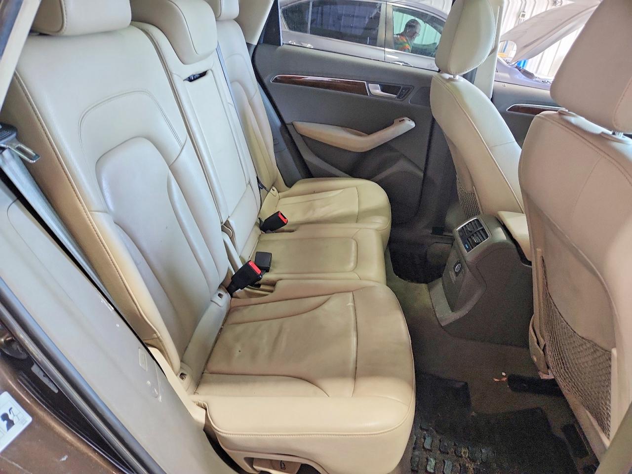 2012 Audi Q5 Premium Brown vin: WA1CFBFPXCA087121
