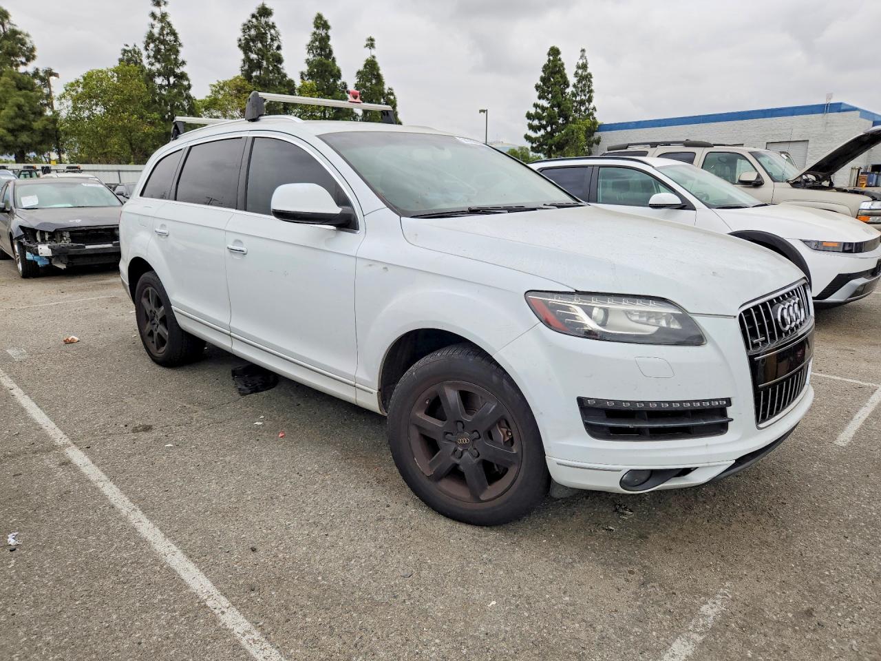 2015 Audi Q7 Premium White vin: WA1CGAFE1FD010730