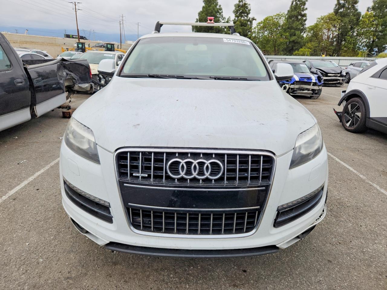 2015 Audi Q7 Premium White vin: WA1CGAFE1FD010730