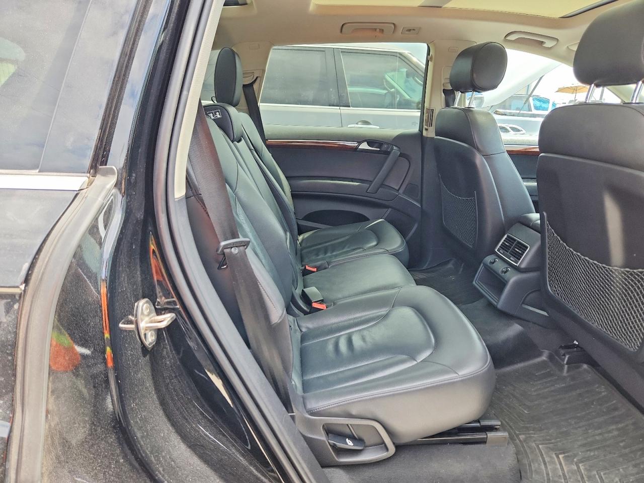 2015 Audi Q7 Black vin: WA1CGAFE1FD033179
