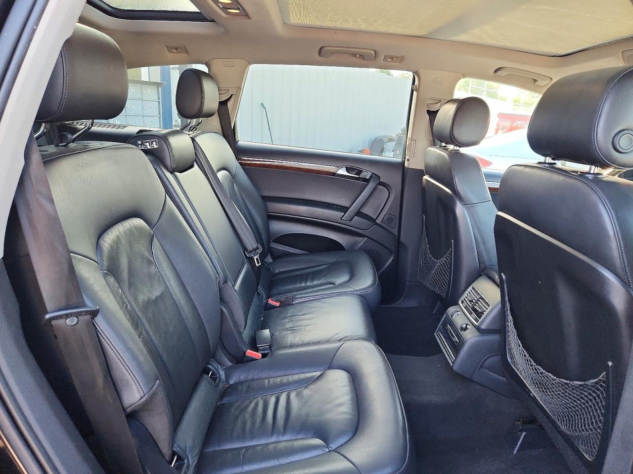 2011 Audi Q7 Premium Black vin: WA1CGAFE2BD002467
