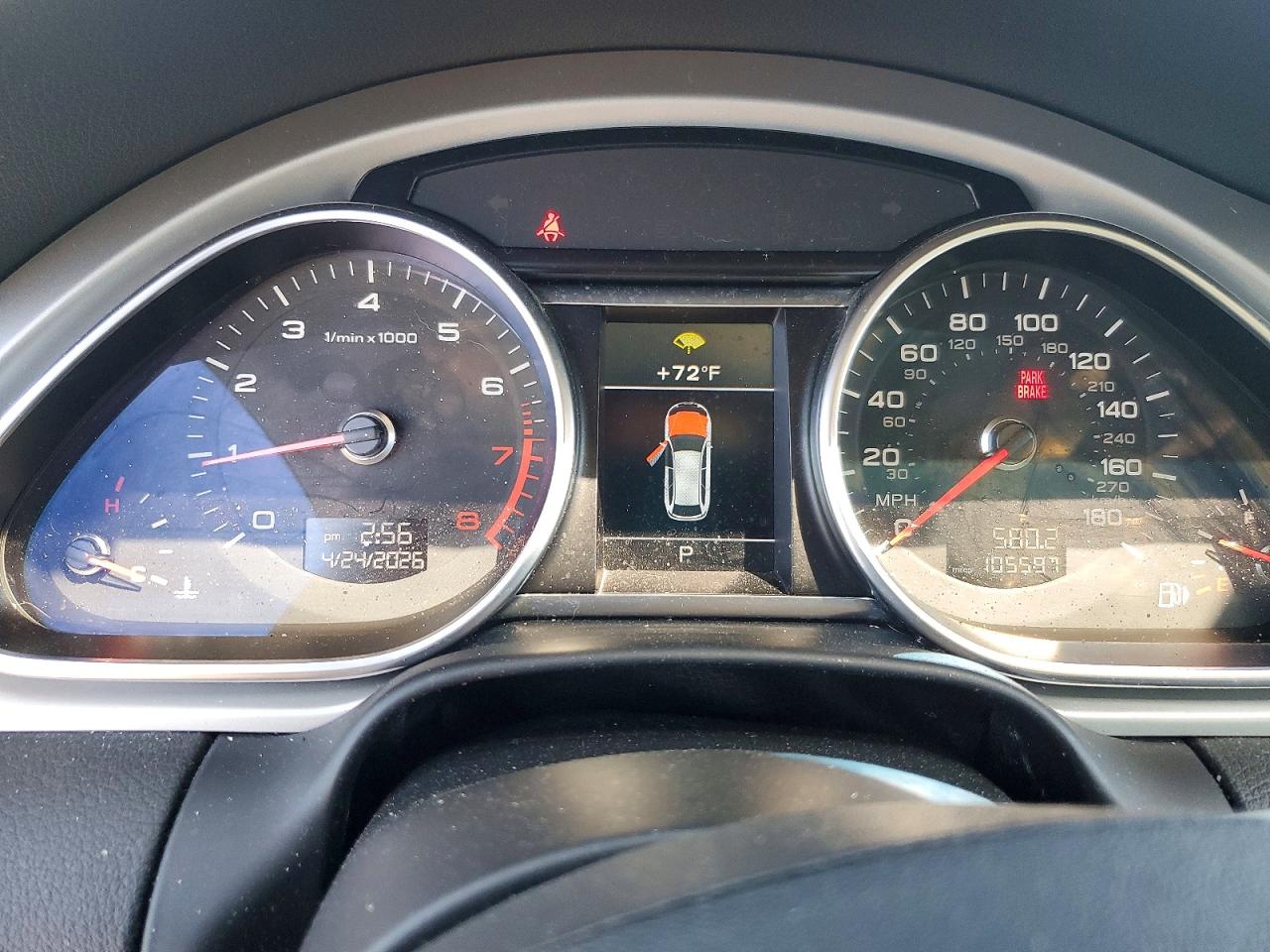 2015 Audi Q7 Premium Белый vin: WA1CGAFE4FD002573