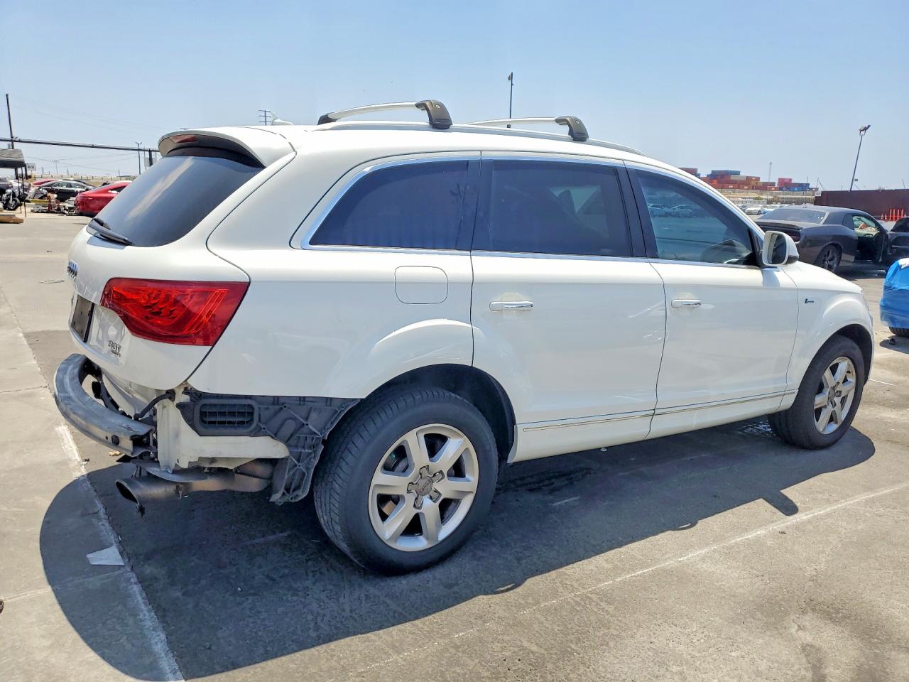 2015 Audi Q7 Premium White vin: WA1CGAFE4FD007837