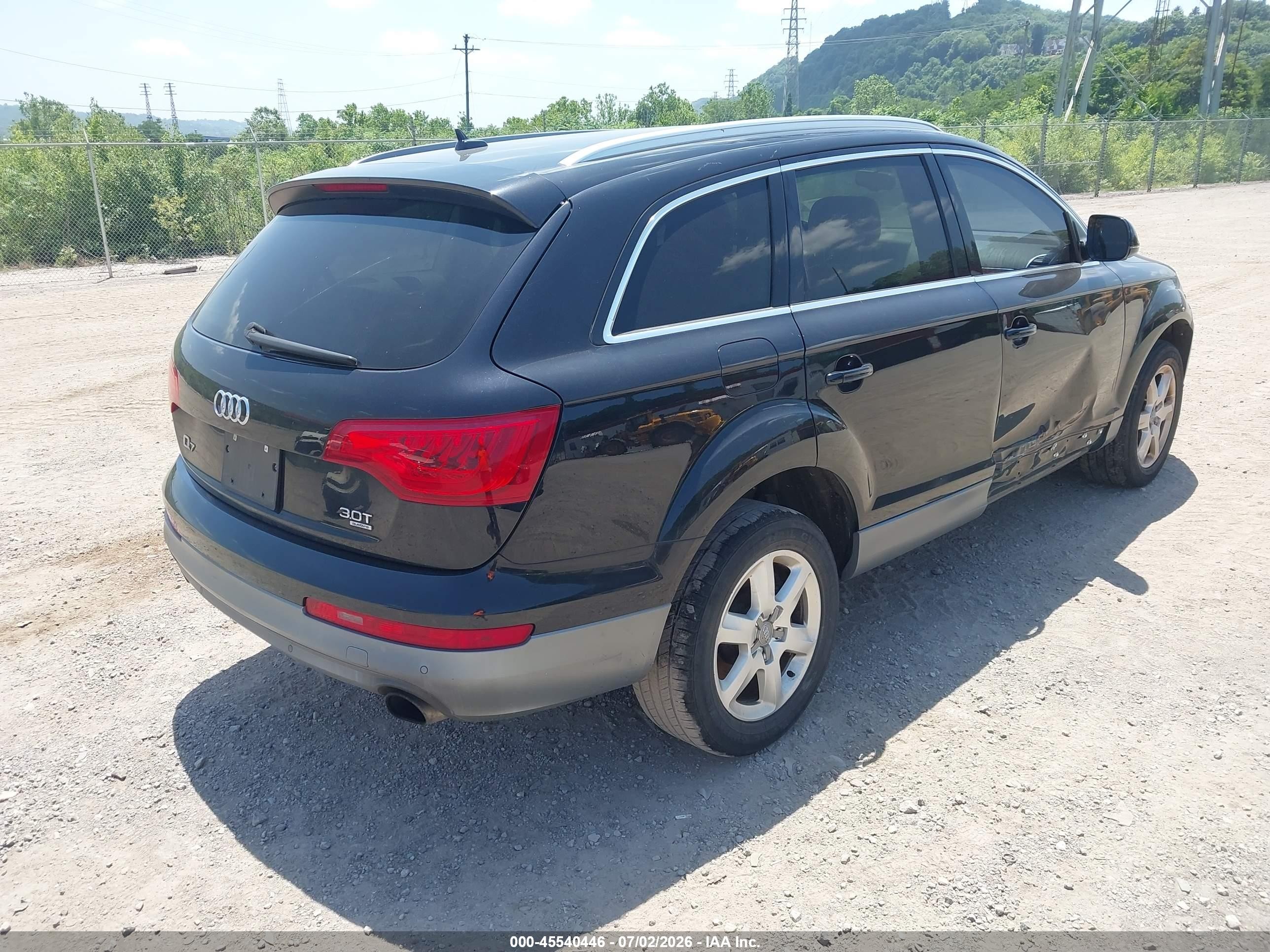 2014 Audi Q7 3.0t Premium Black vin: WA1CGAFE5ED020319
