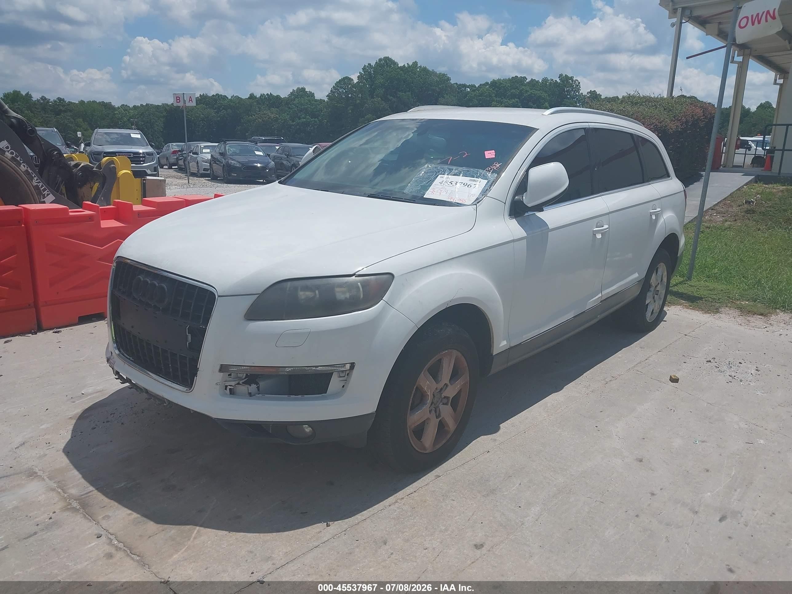 2011 Audi Q7 3.0t Premium Белый vin: WA1CGAFE6BD003590