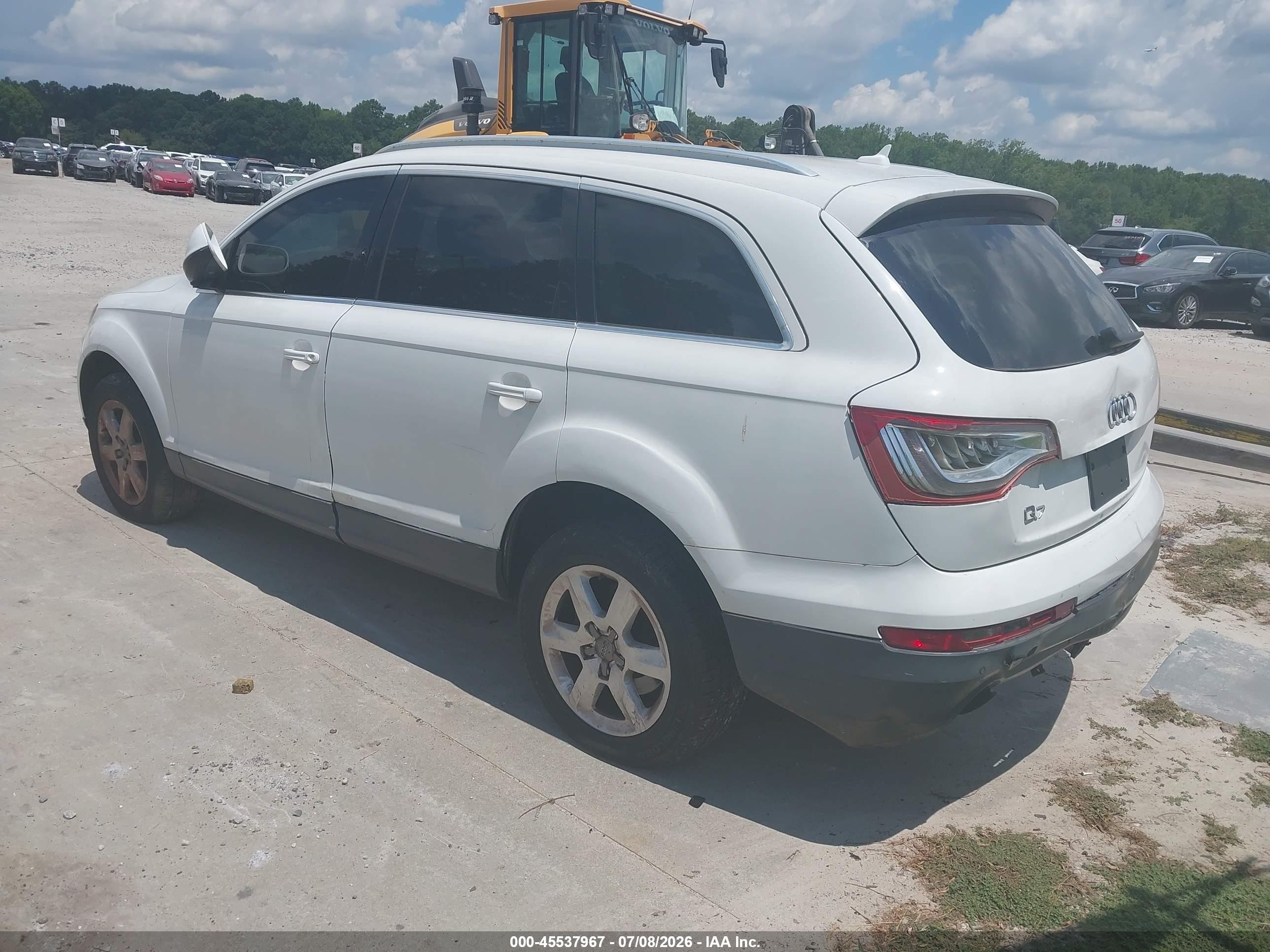 2011 Audi Q7 3.0t Premium Белый vin: WA1CGAFE6BD003590