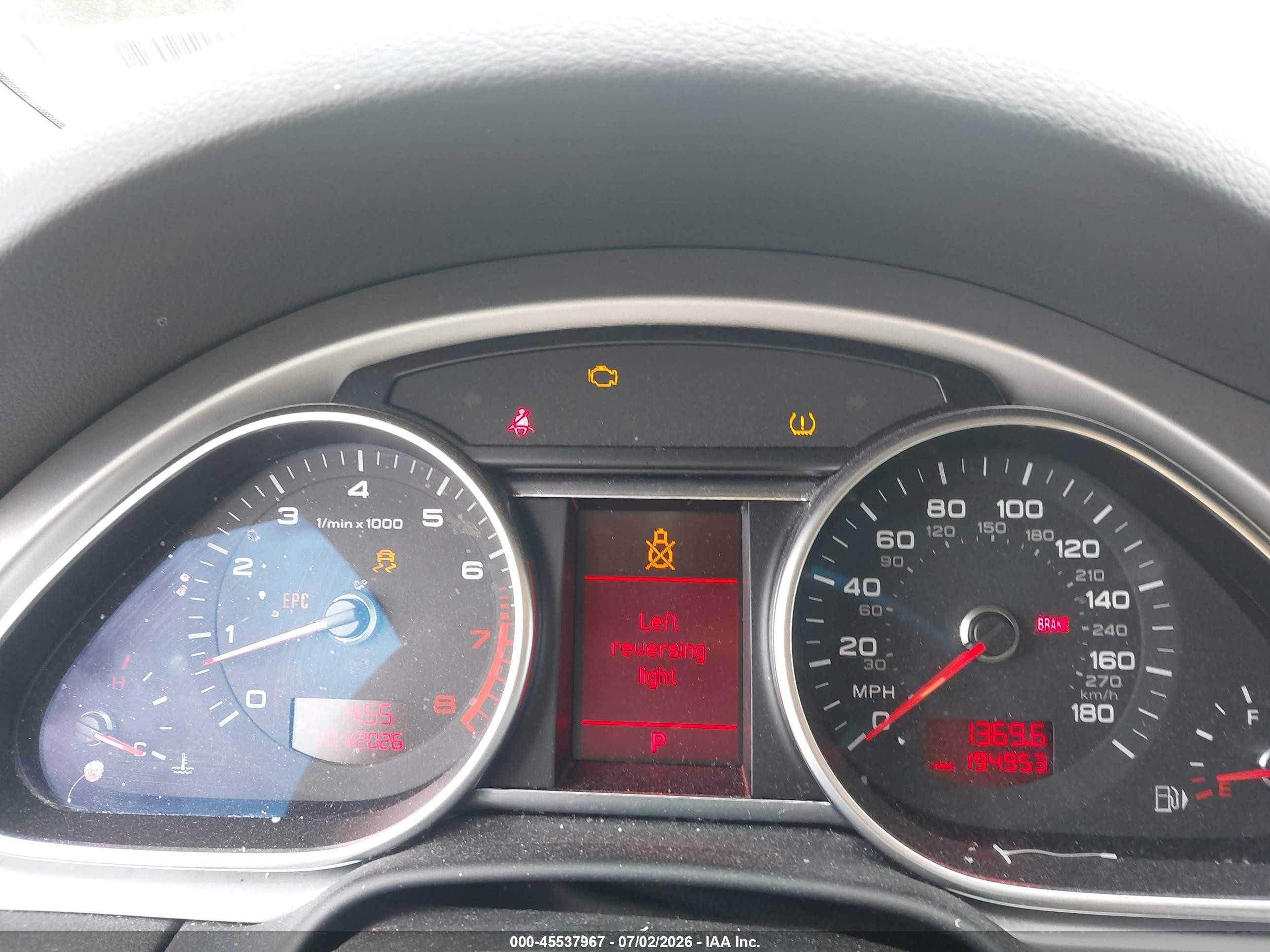 2011 Audi Q7 3.0t Premium Белый vin: WA1CGAFE6BD003590