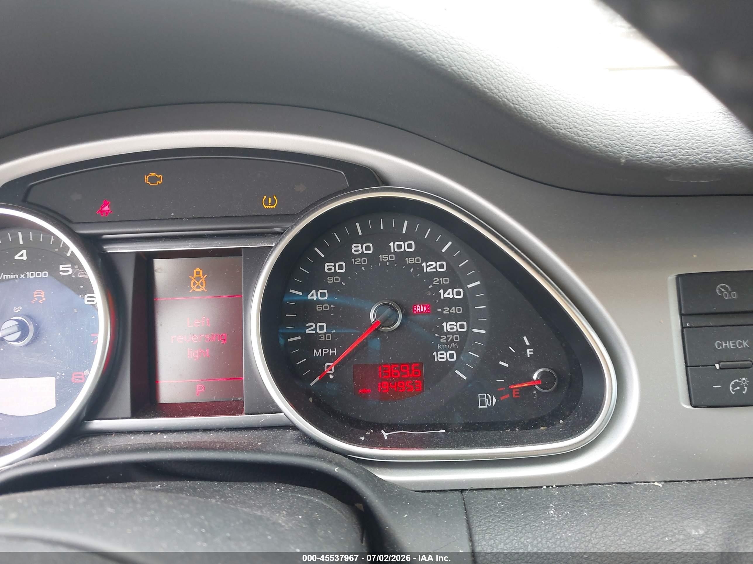 2011 Audi Q7 3.0t Premium Белый vin: WA1CGAFE6BD003590