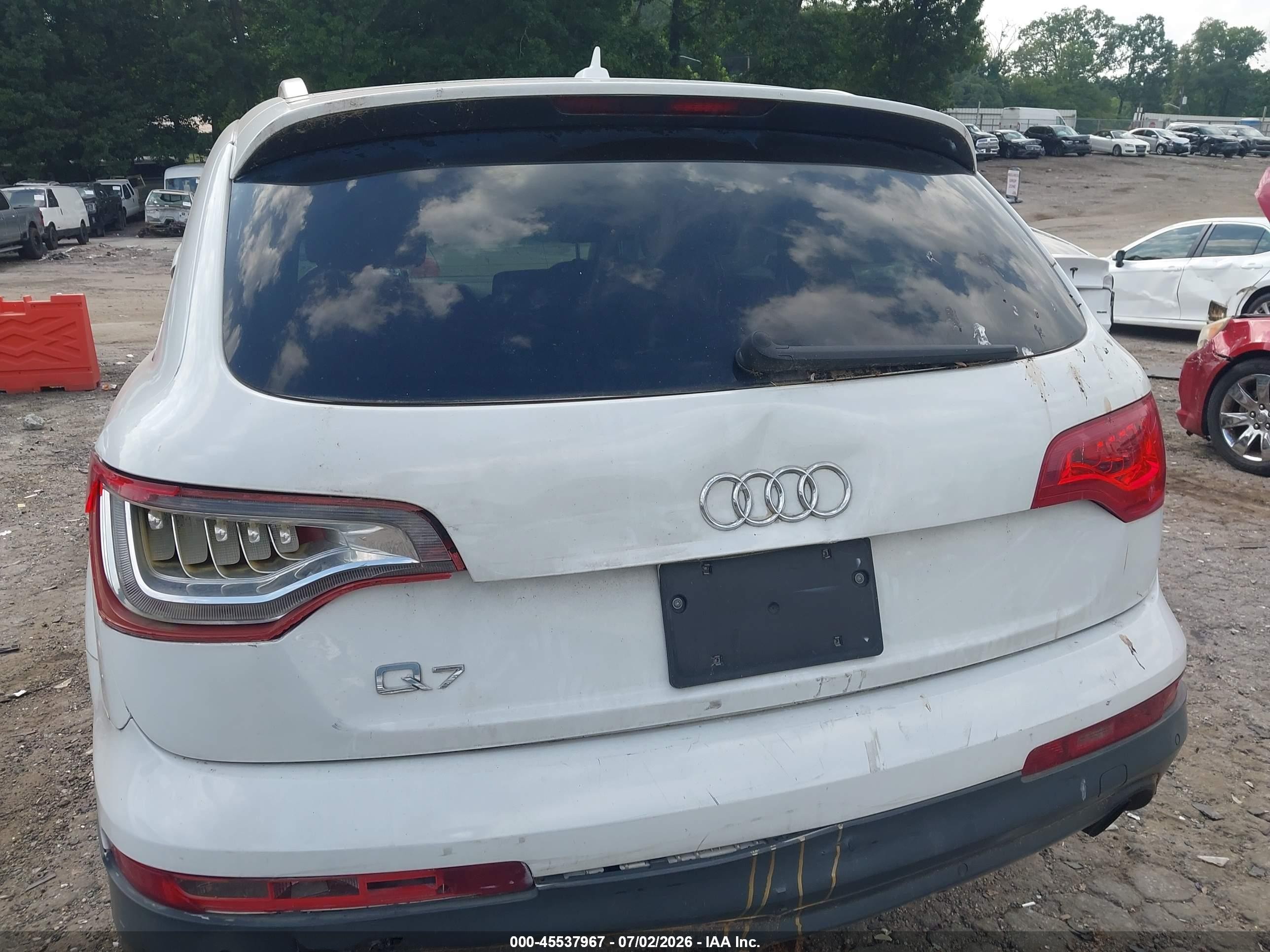 2011 Audi Q7 3.0t Premium Белый vin: WA1CGAFE6BD003590