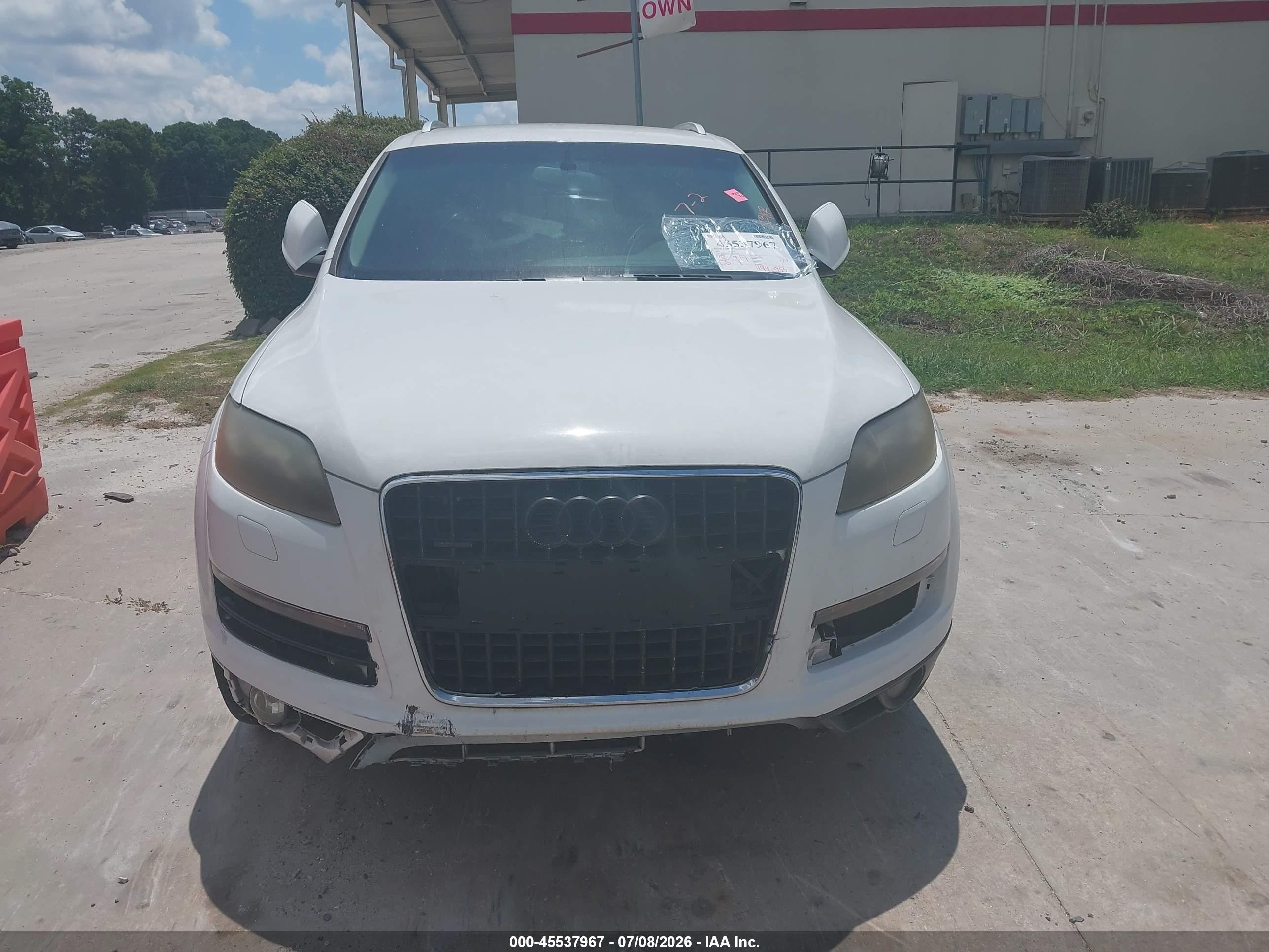 2011 Audi Q7 3.0t Premium Белый vin: WA1CGAFE6BD003590