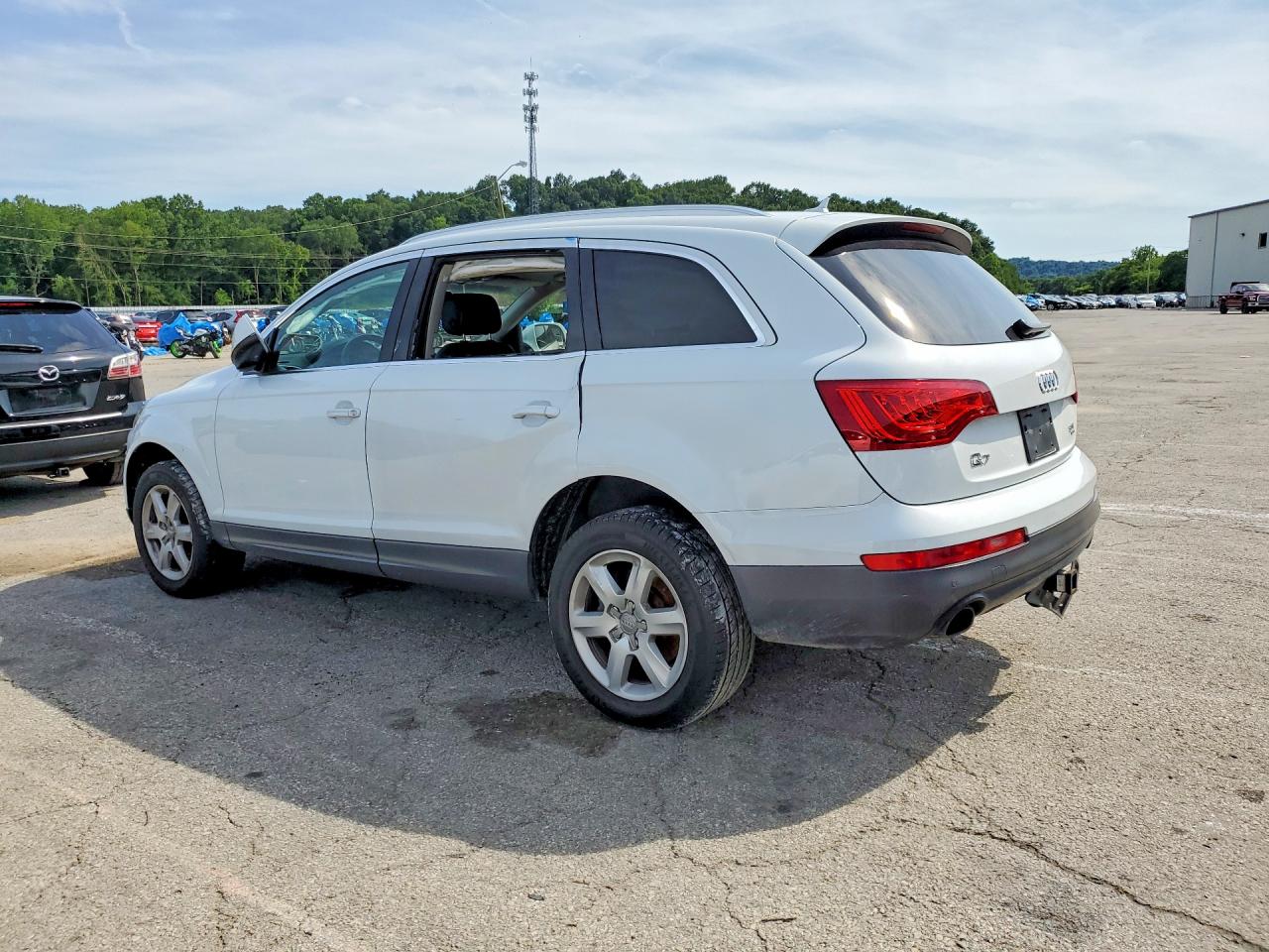 2014 Audi Q7 Premium White vin: WA1CGAFE6ED004002