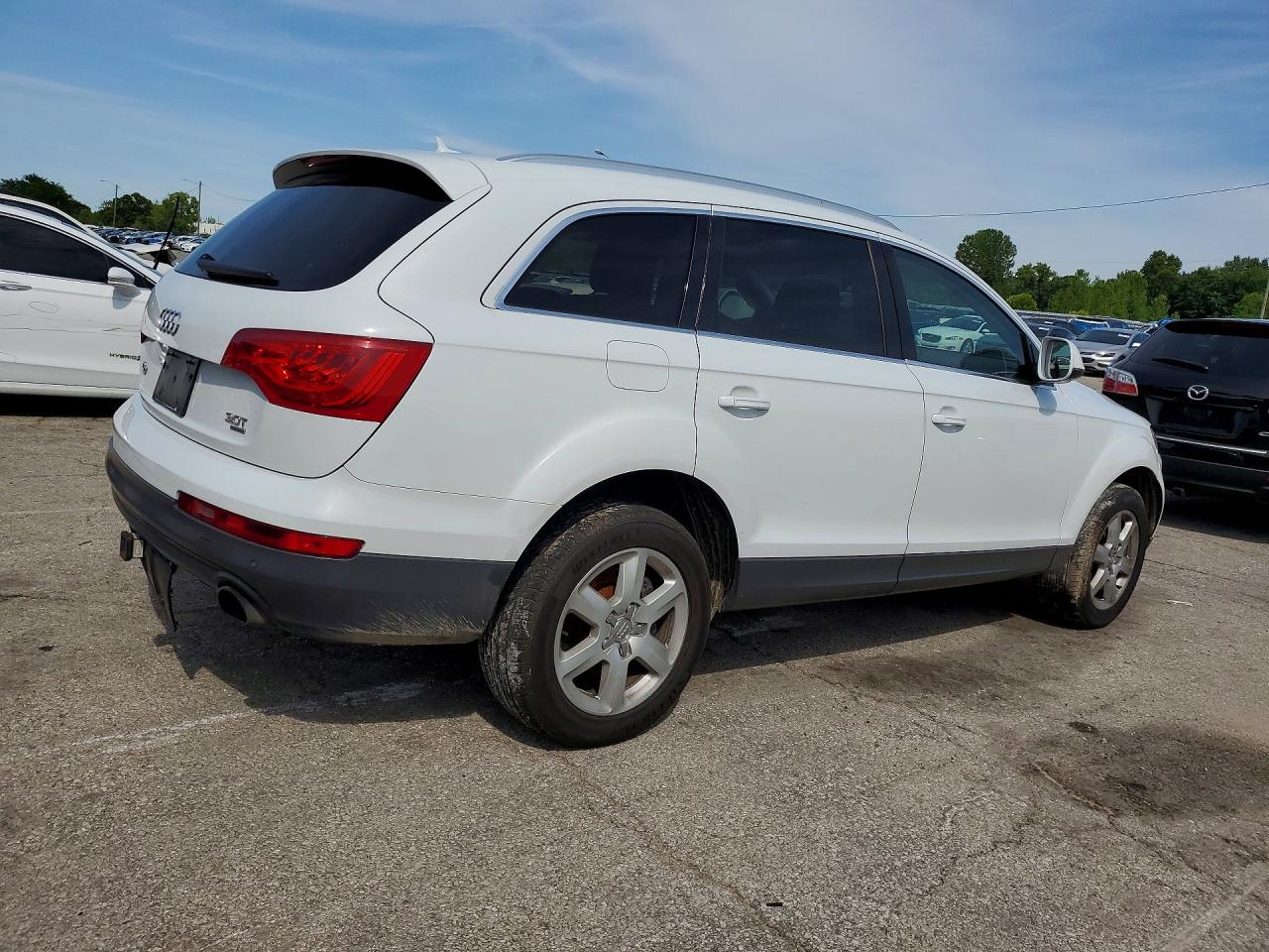 2014 Audi Q7 Premium White vin: WA1CGAFE6ED004002