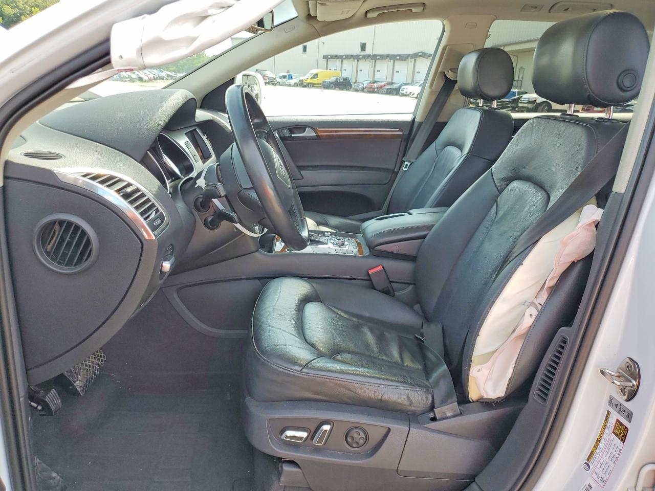 2014 Audi Q7 Premium White vin: WA1CGAFE6ED004002