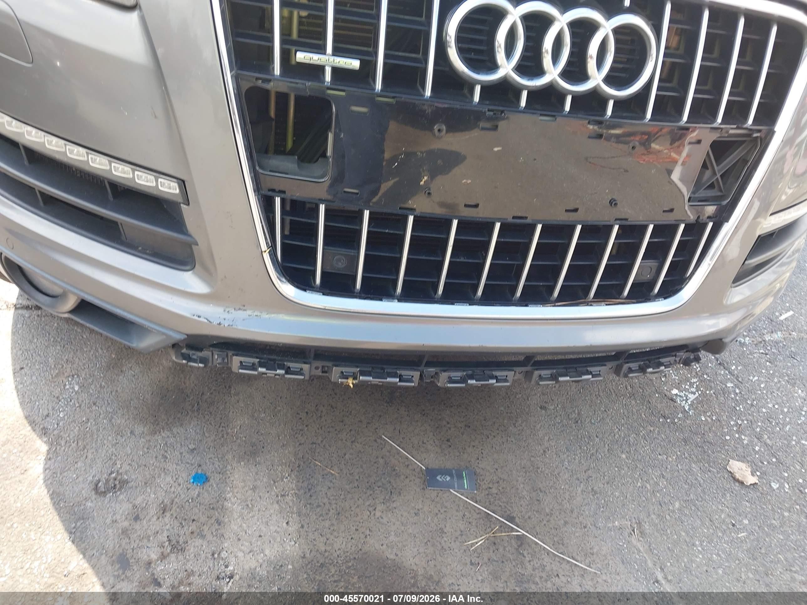 2014 Audi Q7 3.0t Premium Gray vin: WA1CGAFEXED011096