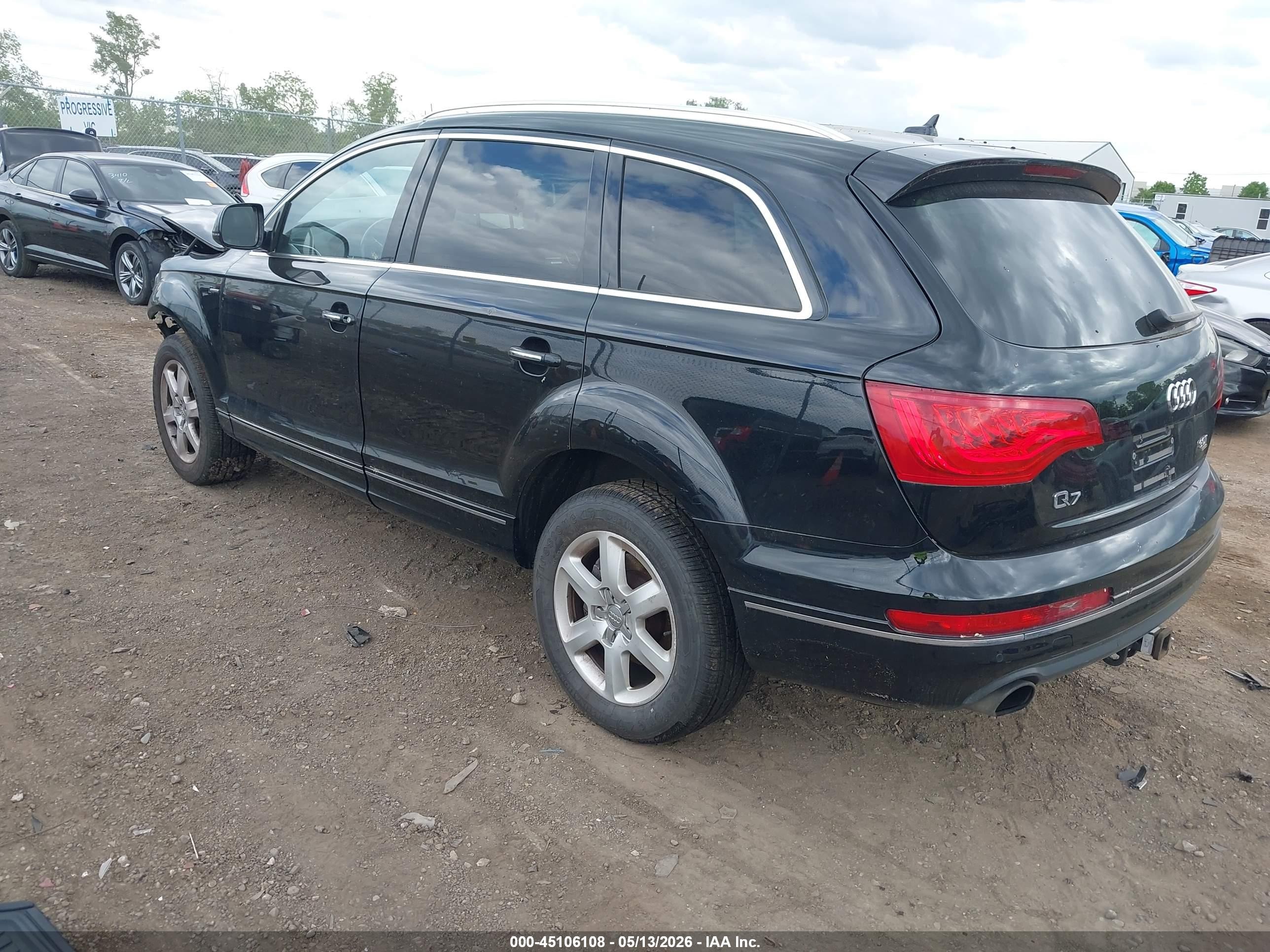 2015 Audi Q7 3.0t Premium Beige vin: WA1CGAFEXFD021760