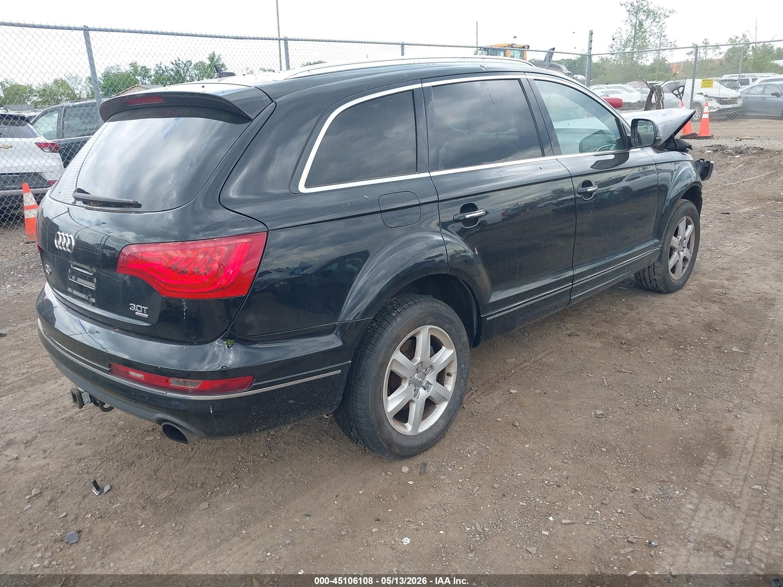 2015 Audi Q7 3.0t Premium Beige vin: WA1CGAFEXFD021760