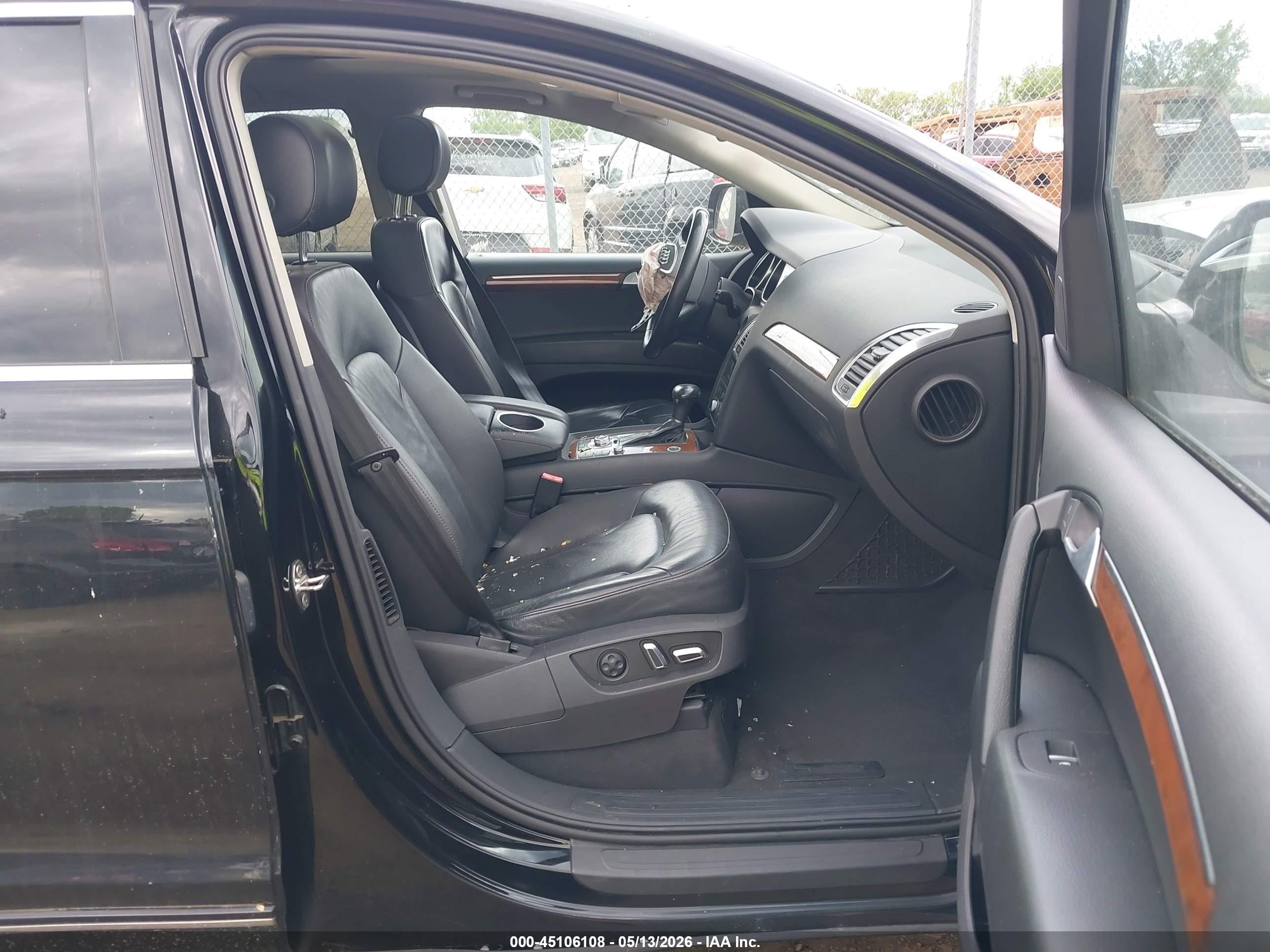 2015 Audi Q7 3.0t Premium Beige vin: WA1CGAFEXFD021760