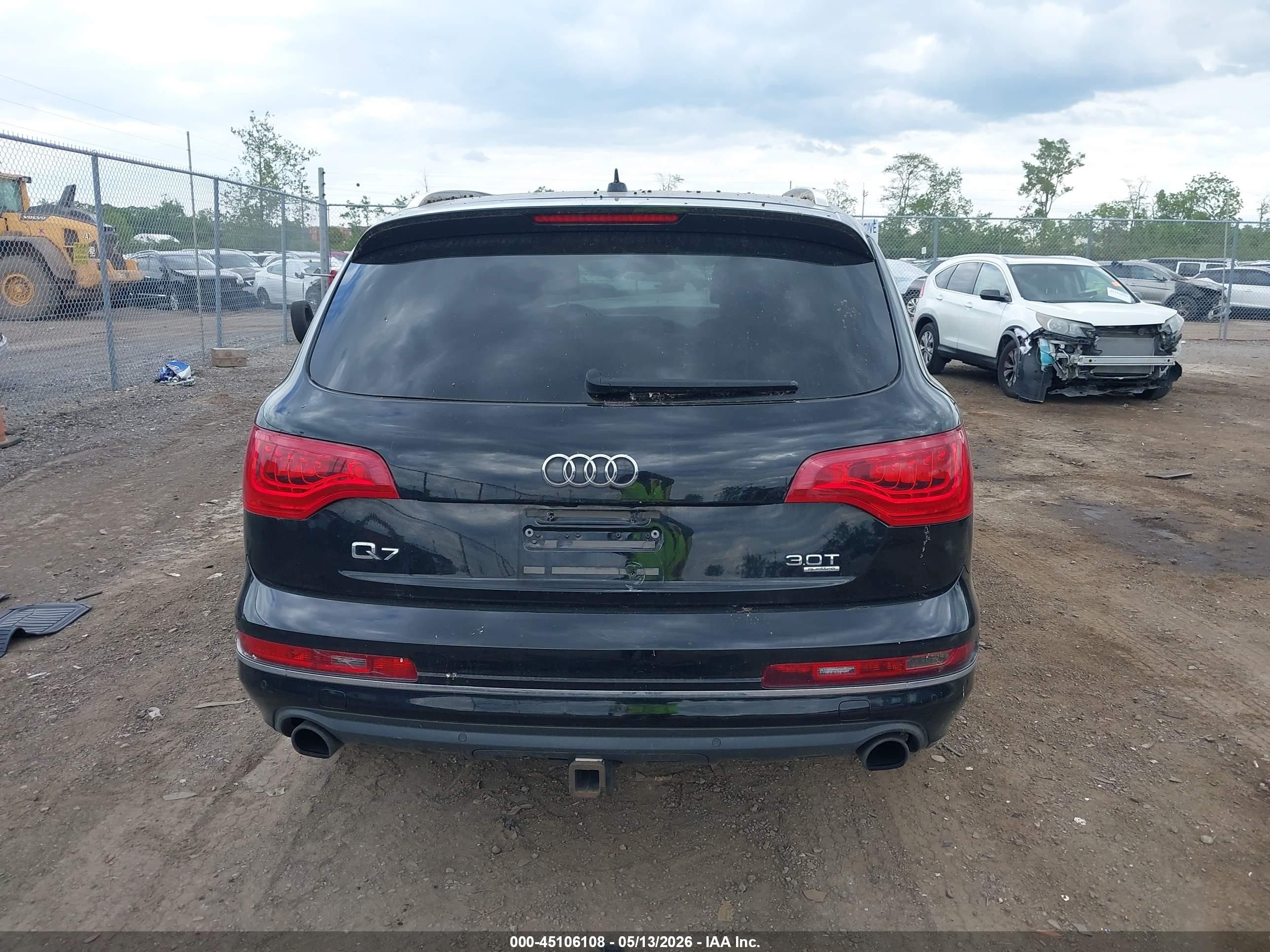 2015 Audi Q7 3.0t Premium Beige vin: WA1CGAFEXFD021760