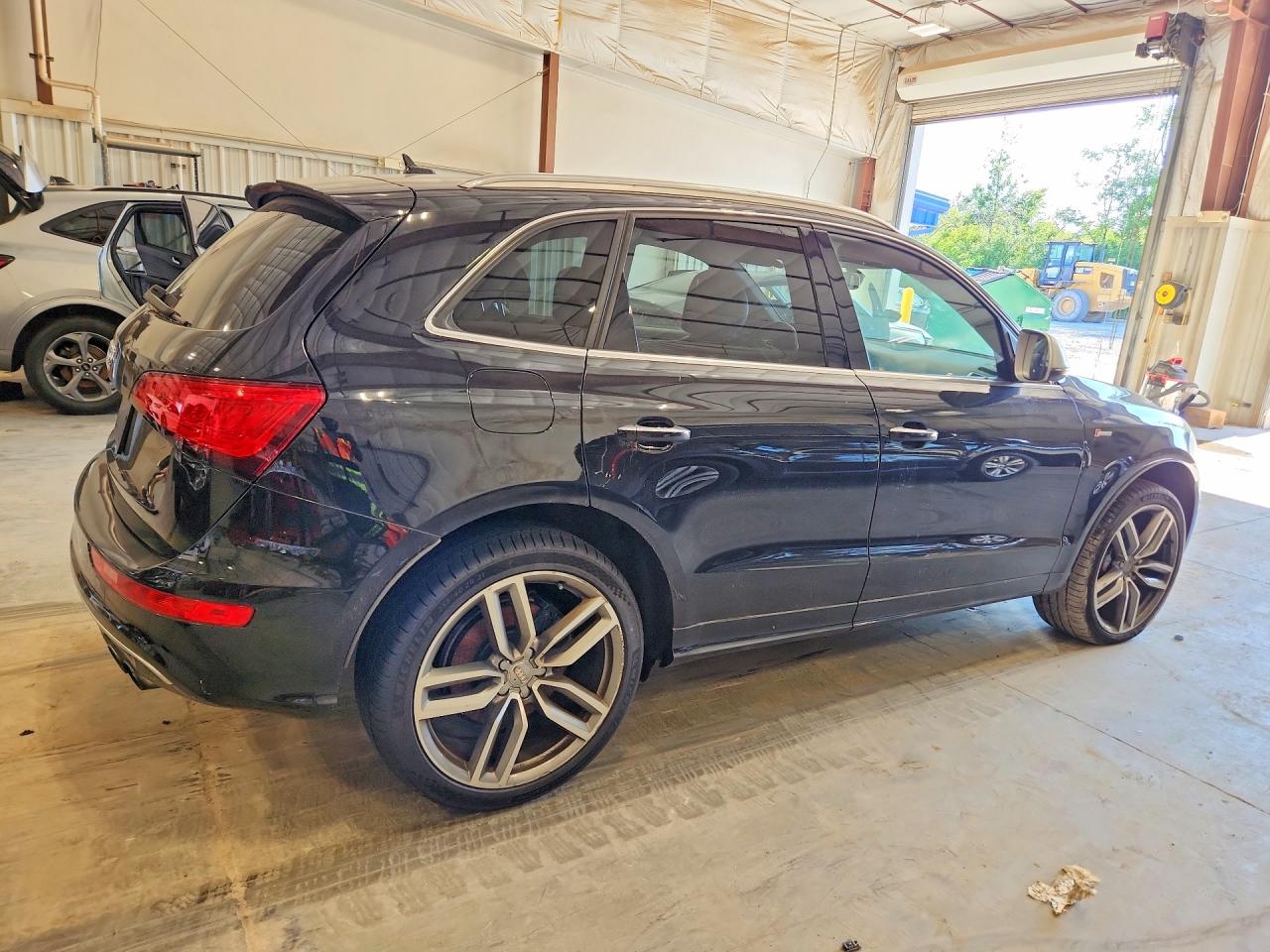 2015 Audi Sq5 Premium Plus Black vin: WA1CGAFP0FA023424