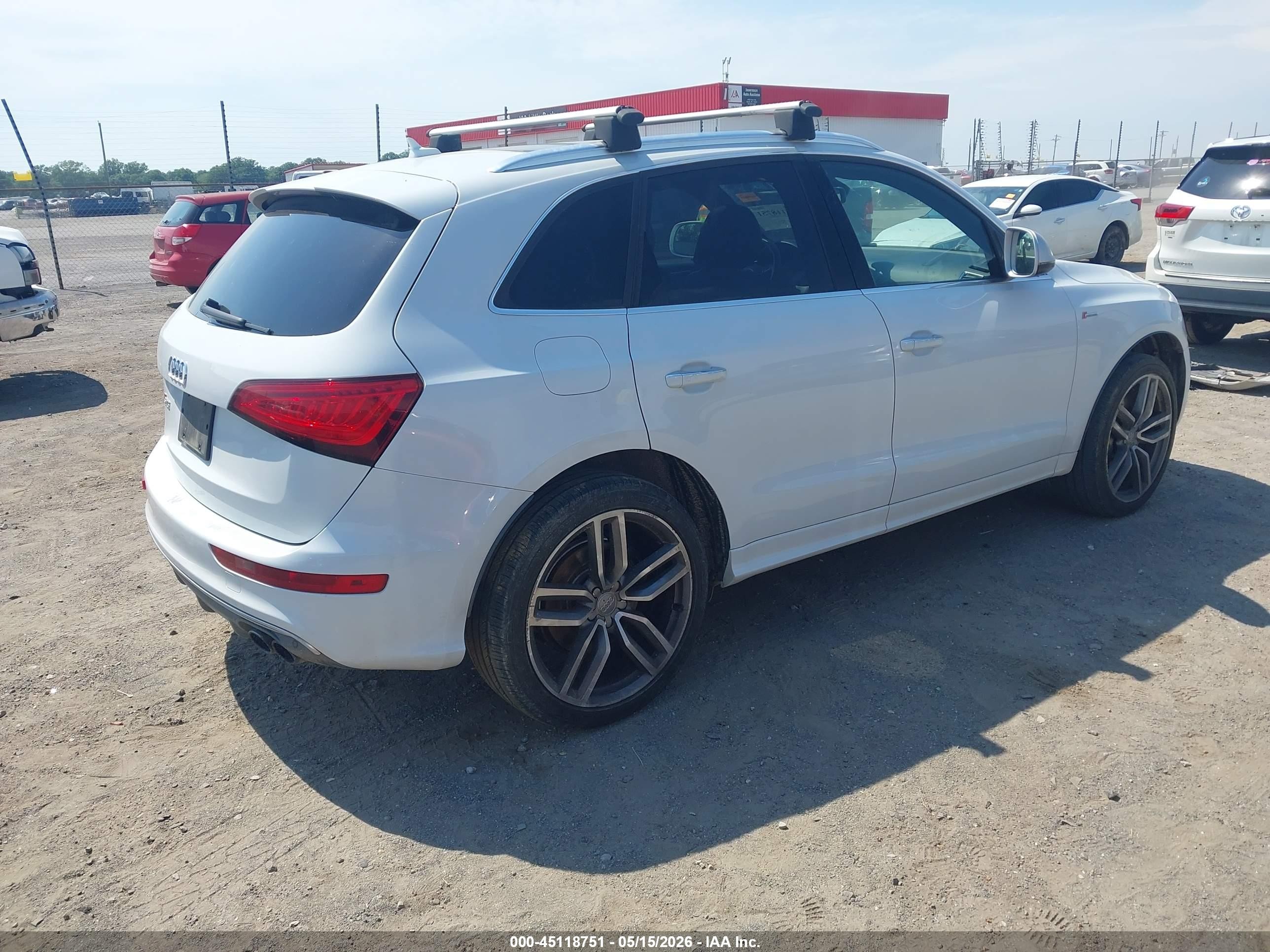 2015 Audi Sq5 3.0t Premium Plus White vin: WA1CGAFP1FA036764