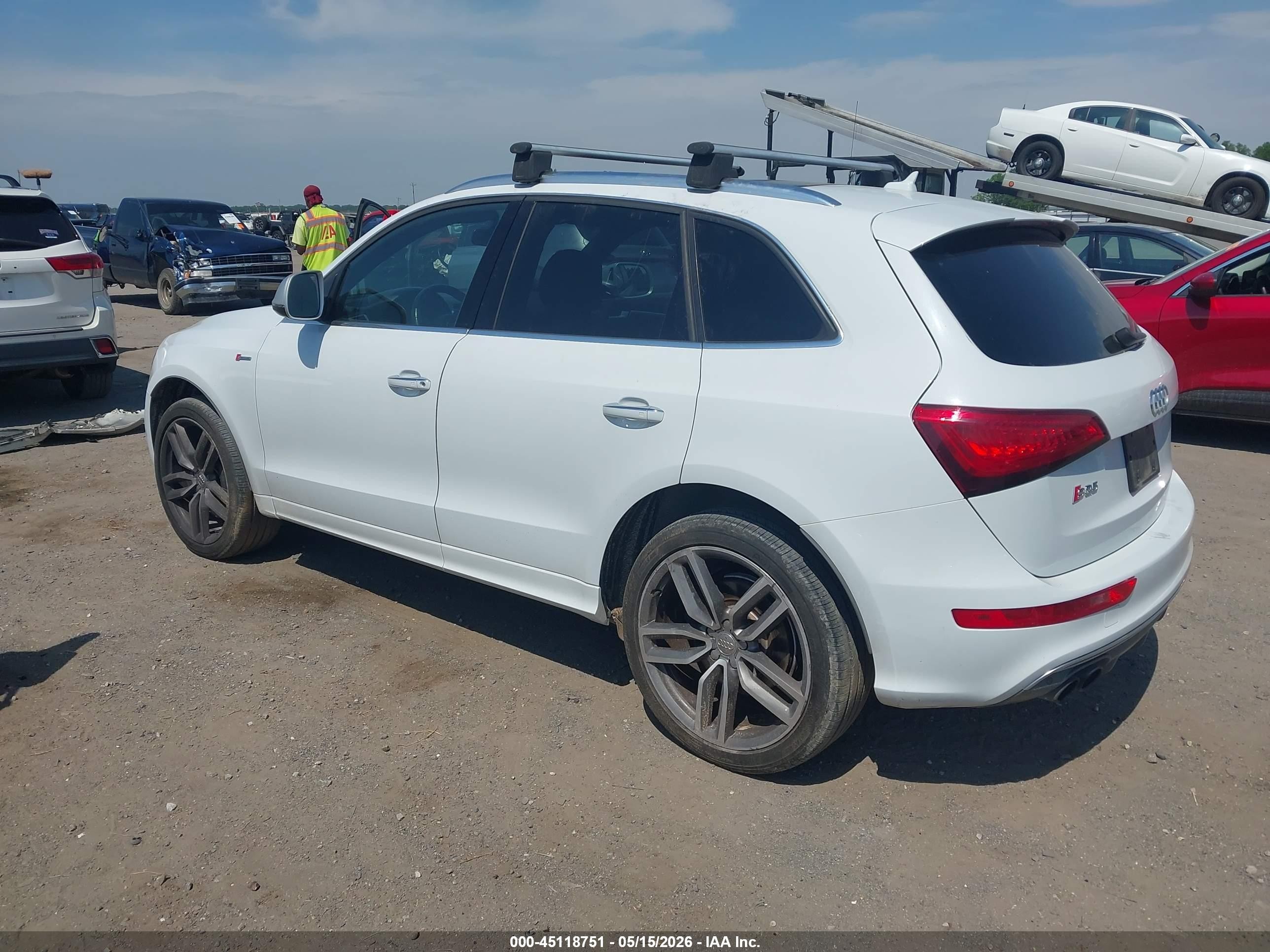 2015 Audi Sq5 3.0t Premium Plus White vin: WA1CGAFP1FA036764