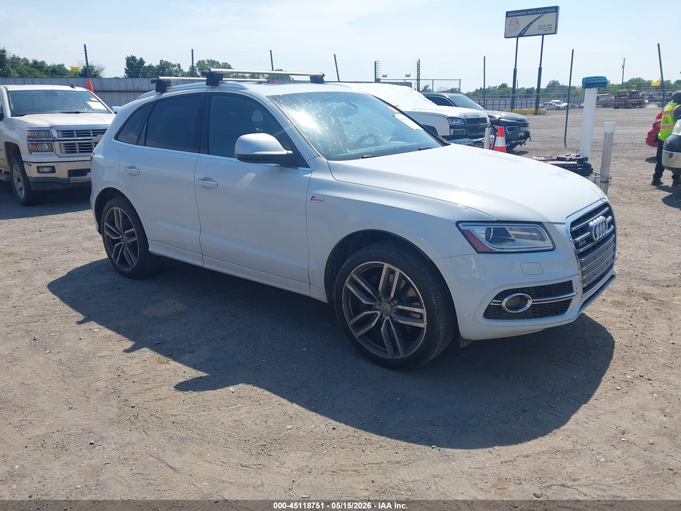 2015 Audi Sq5 3.0t Premium Plus White vin: WA1CGAFP1FA036764
