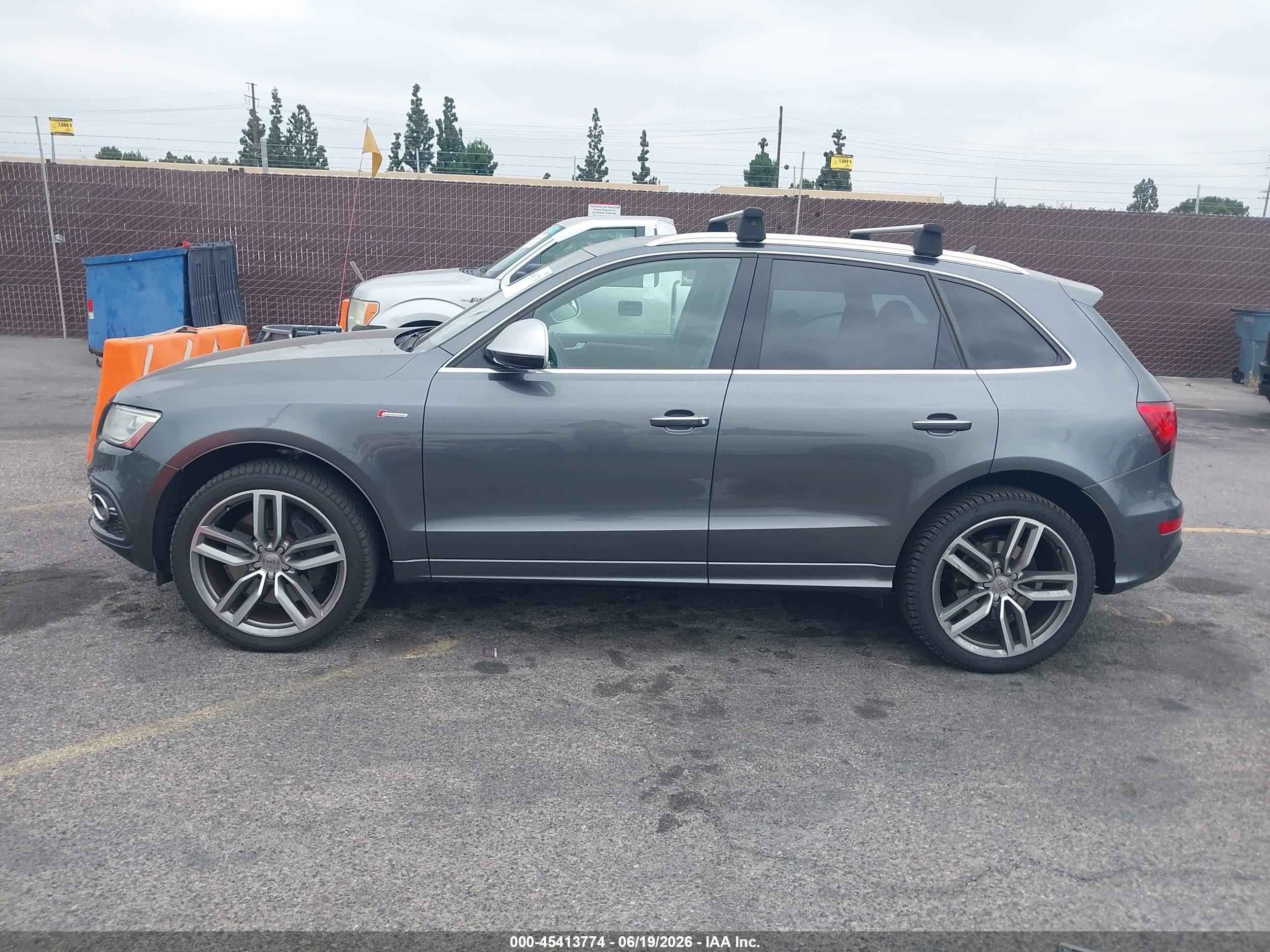 2015 Audi Sq5 3.0t Premium Plus Gray vin: WA1CGAFP1FA103038