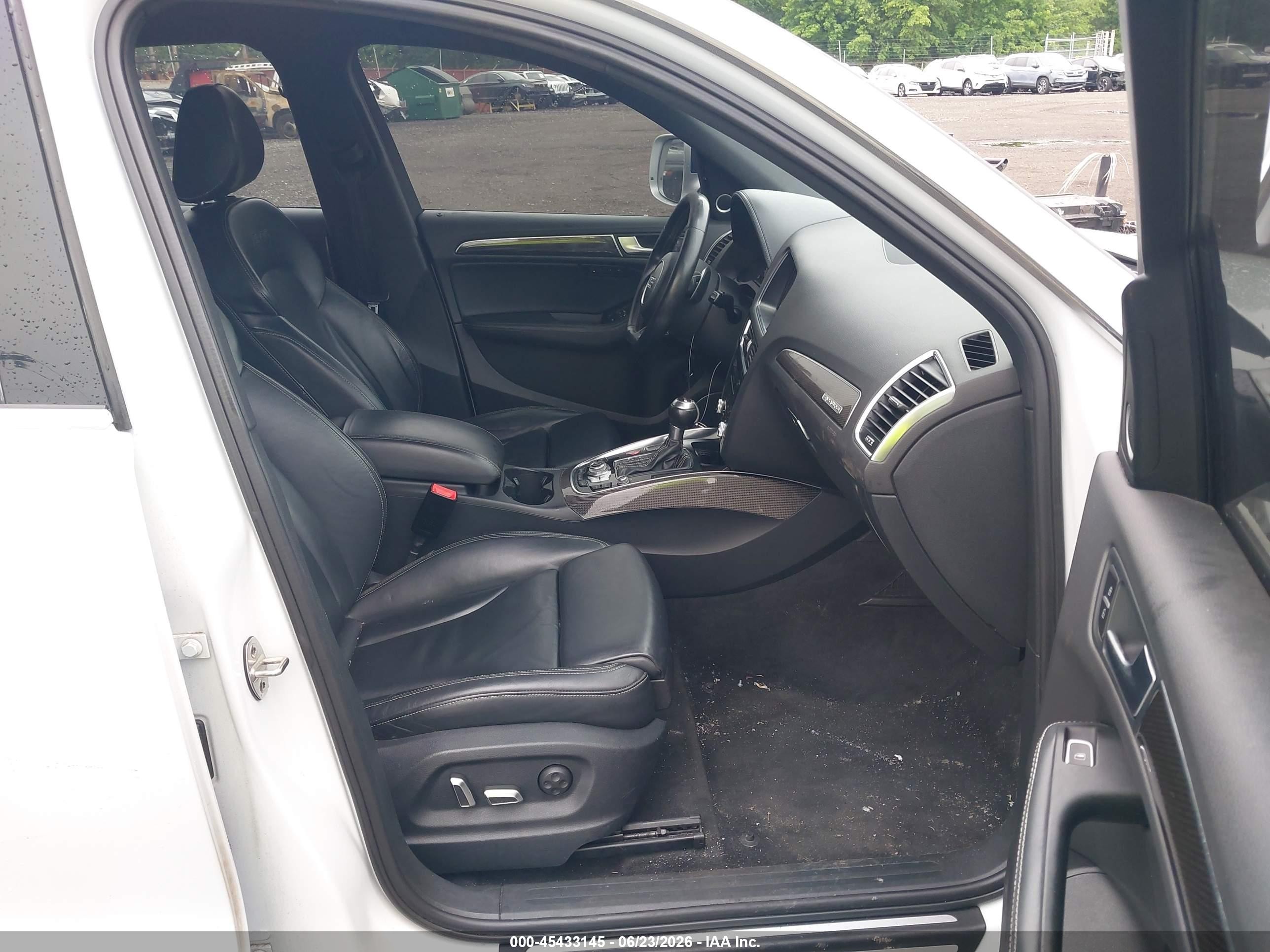 2015 Audi Sq5 3.0t Premium Plus White vin: WA1CGAFP3FA026656