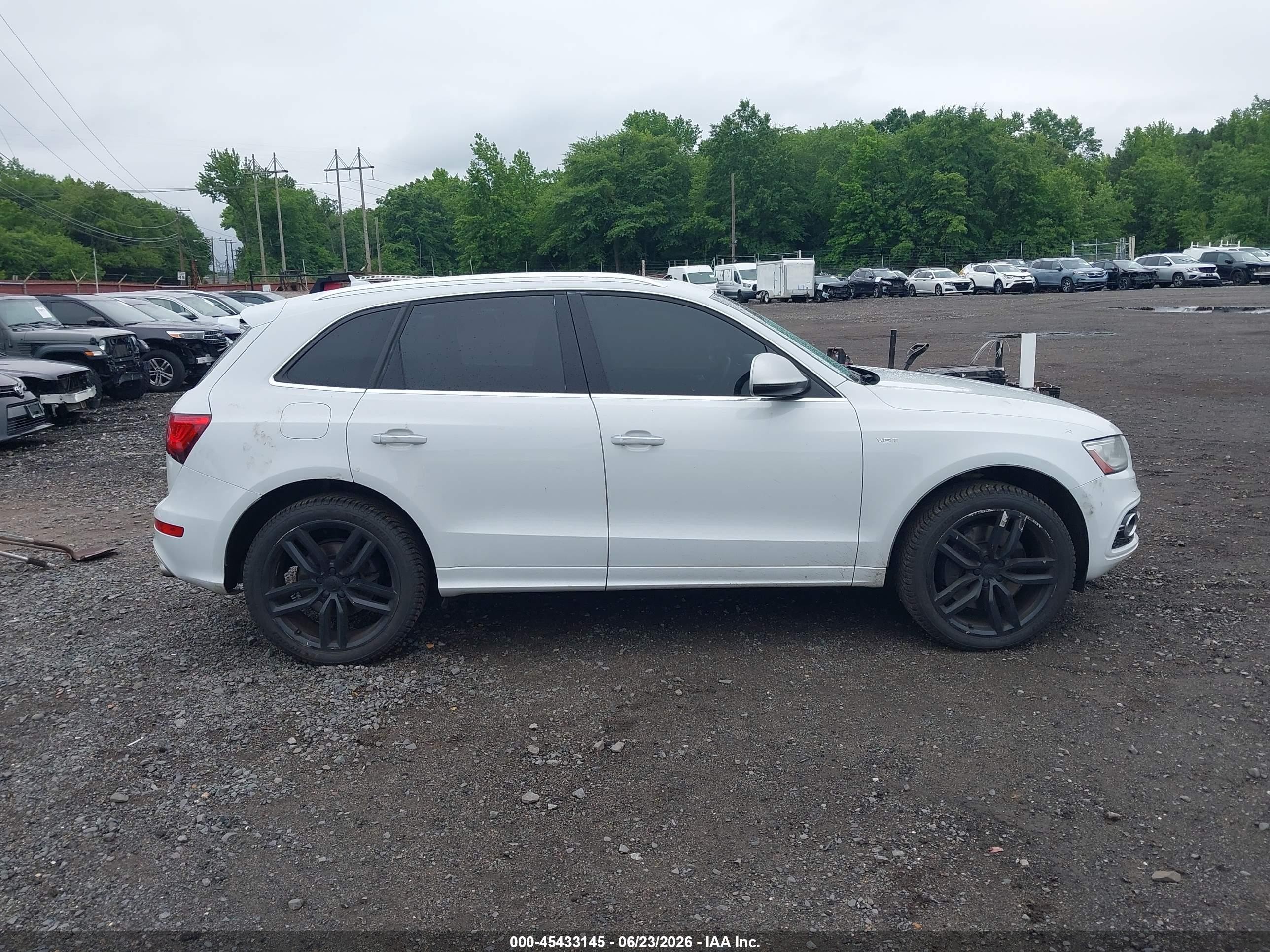 2015 Audi Sq5 3.0t Premium Plus White vin: WA1CGAFP3FA026656