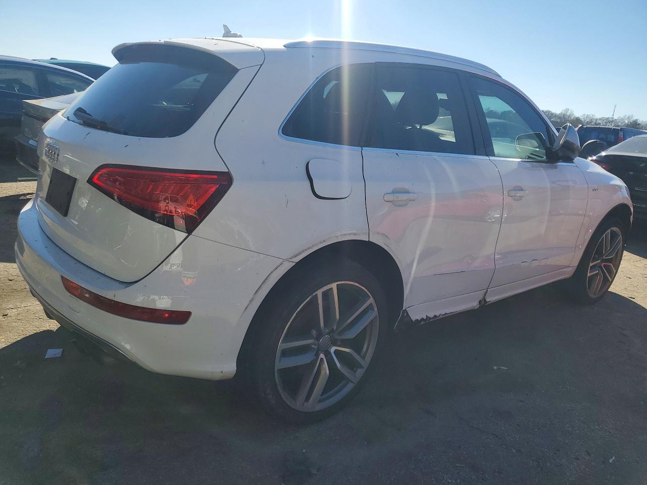 2014 Audi Sq5 Premium Plus White vin: WA1CGAFP4EA030701
