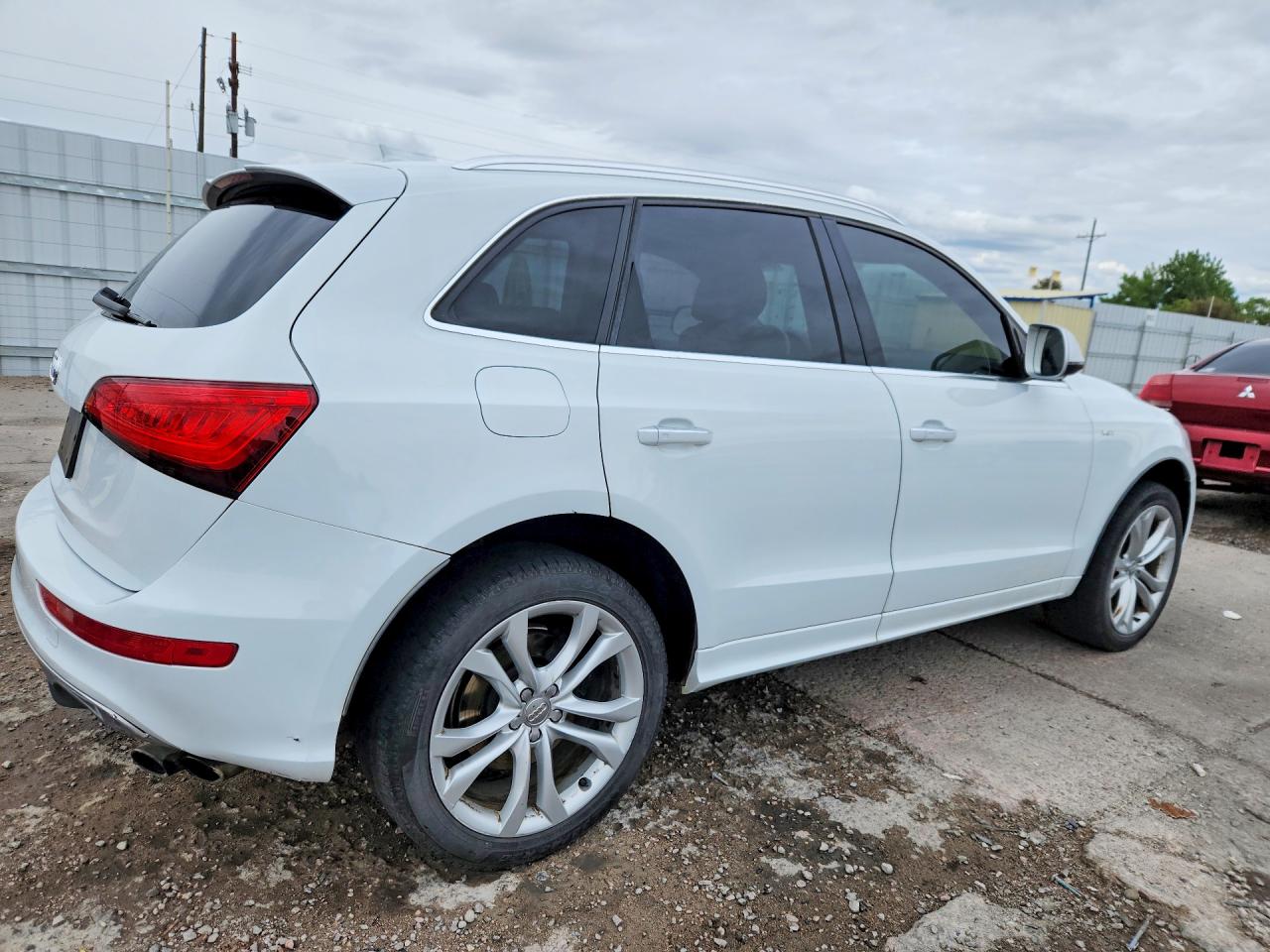 2015 Audi Sq5 Premium Plus White vin: WA1CGAFP4FA027153