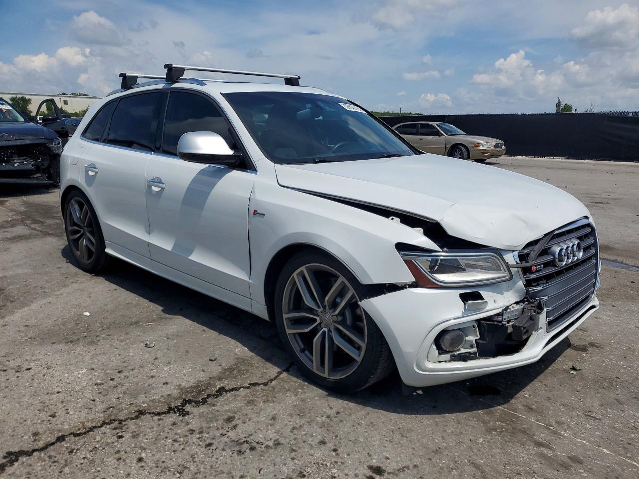 2015 Audi Sq5 Premium Plus White vin: WA1CGAFP5FA132719
