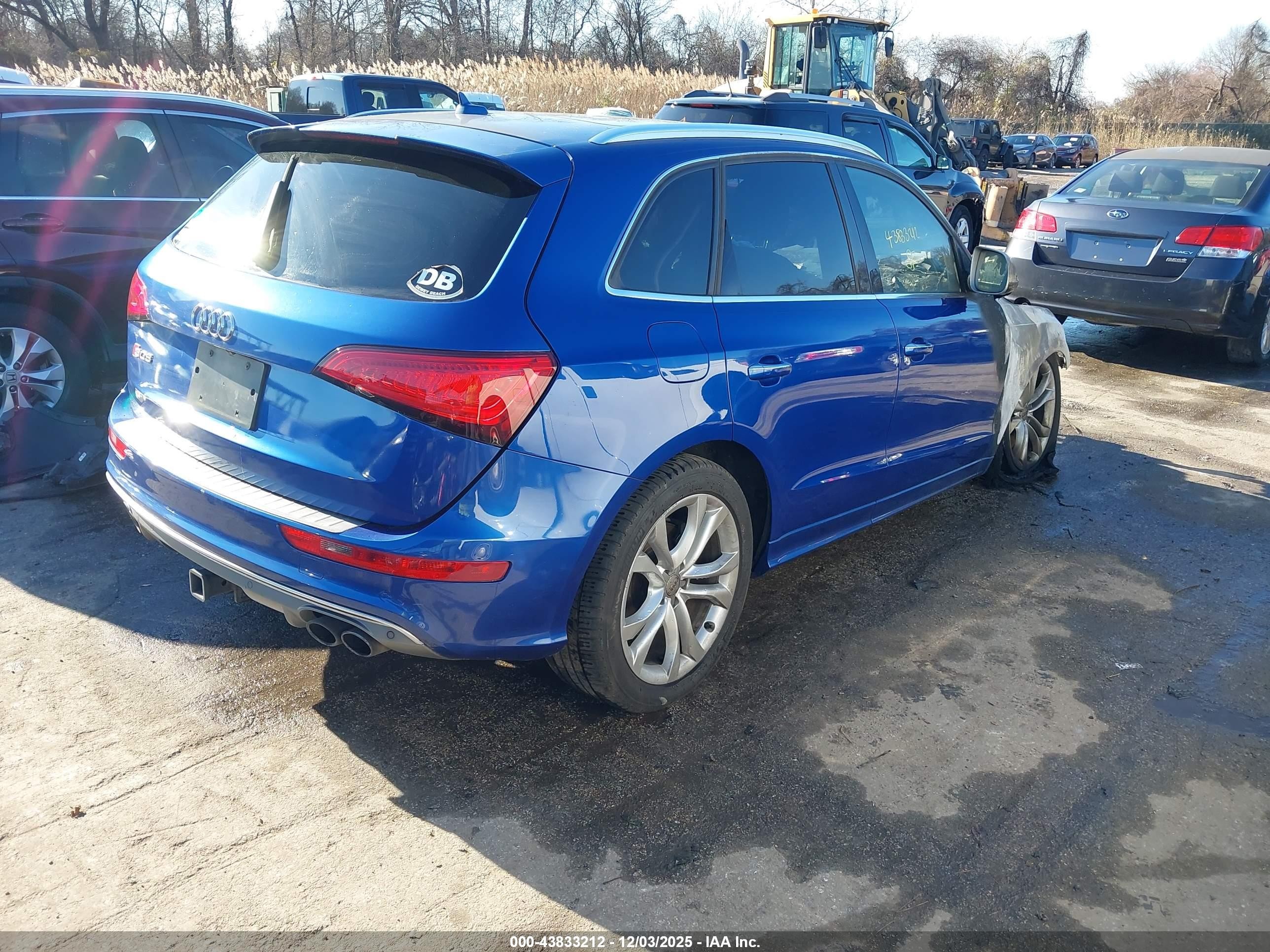 2015 Audi Sq5 3.0t Premium Plus Blue vin: WA1CGAFP8FA114019