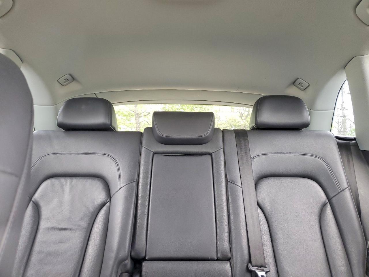 2014 Audi Sq5 Premium Plus Beige vin: WA1CGCFP2EA025962