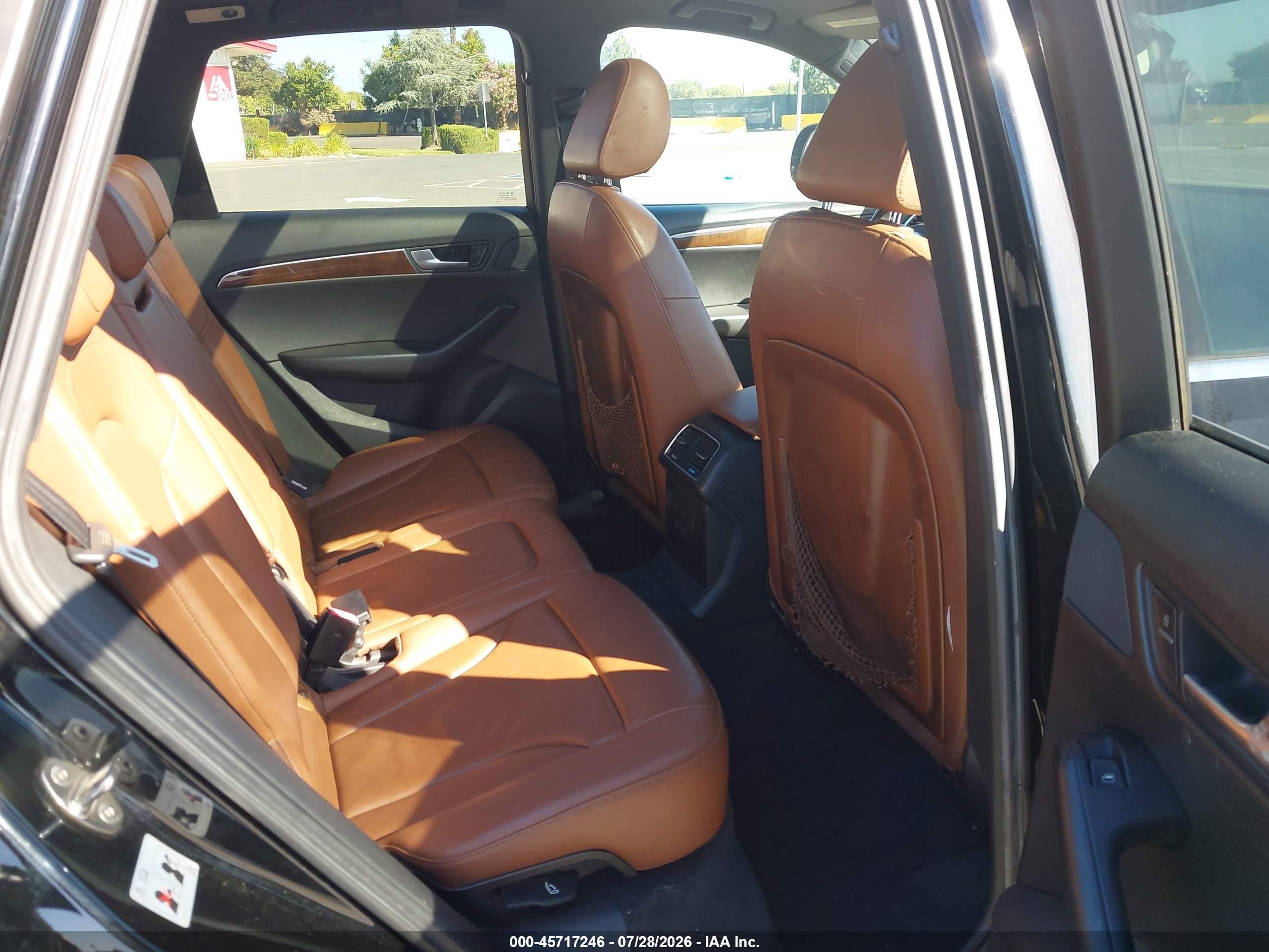 2010 Audi Q5 3.2 Premium Black vin: WA1CKAFP0AA068712