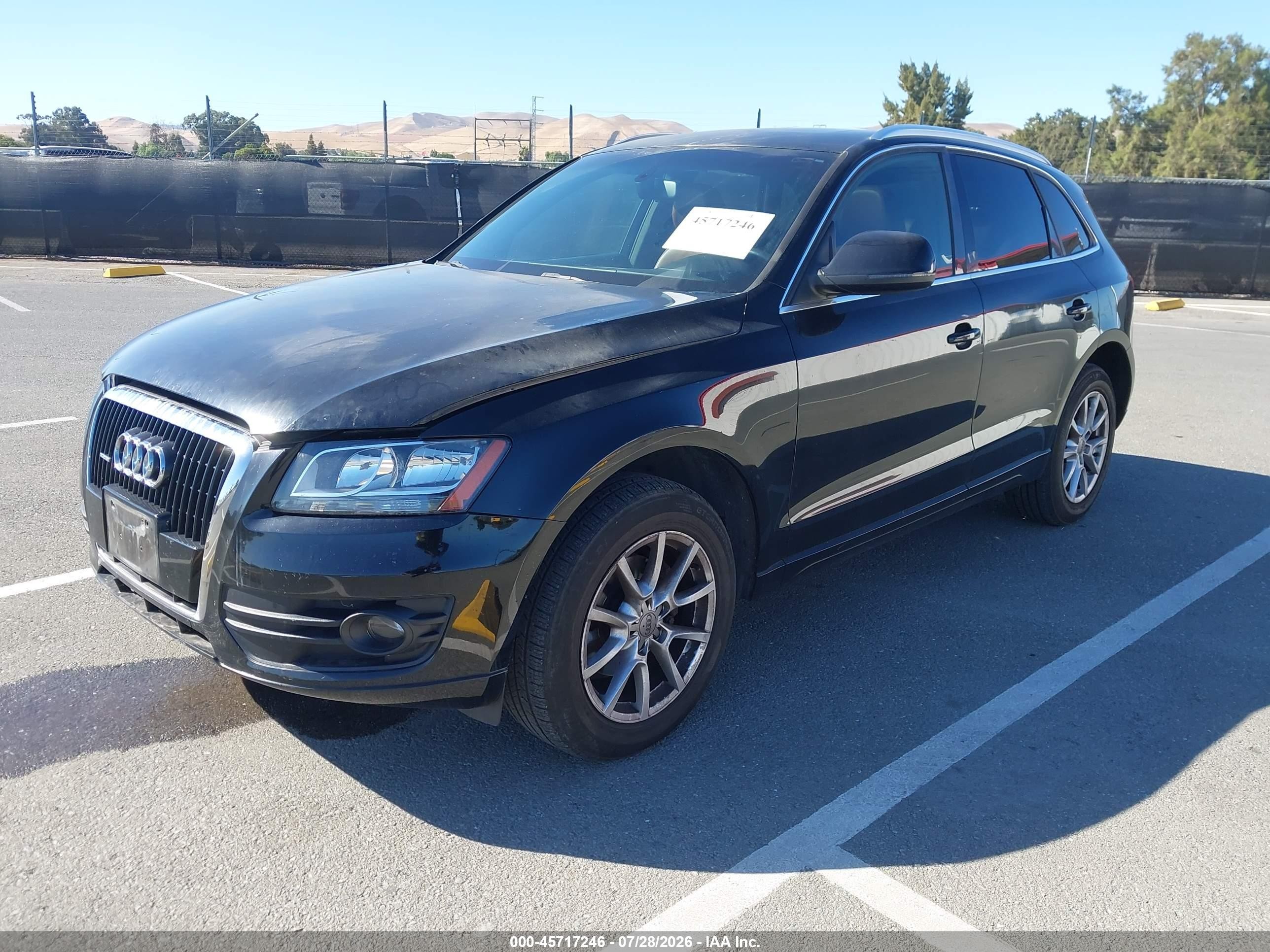 2010 Audi Q5 3.2 Premium Black vin: WA1CKAFP0AA068712