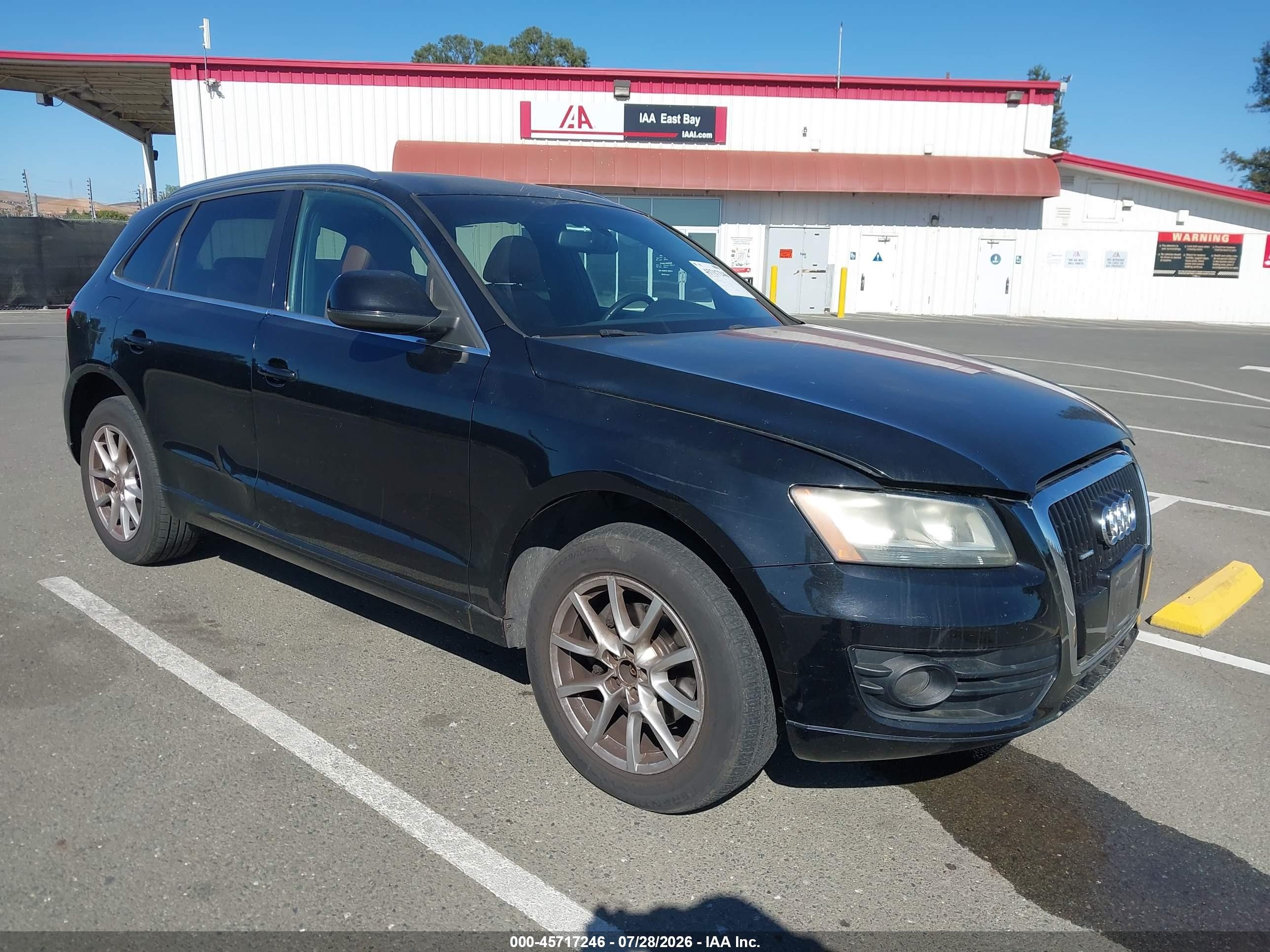 2010 Audi Q5 3.2 Premium Black vin: WA1CKAFP0AA068712