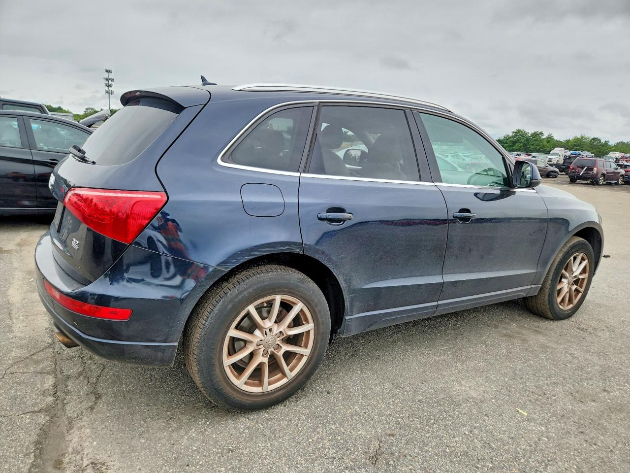 2010 Audi Q5 Premium Синий vin: WA1CKAFP0AA103345