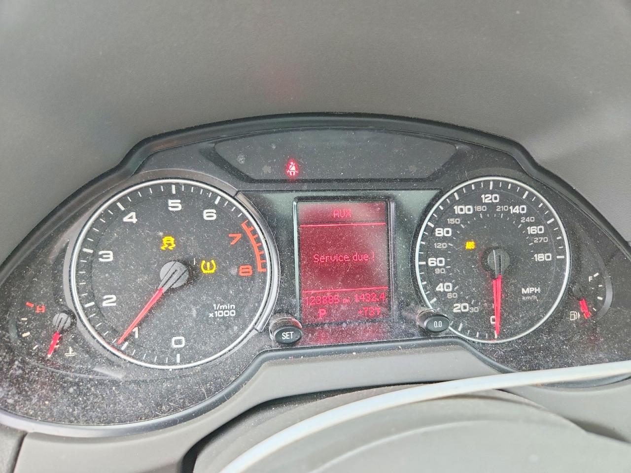 2010 Audi Q5 Premium Синий vin: WA1CKAFP0AA103345