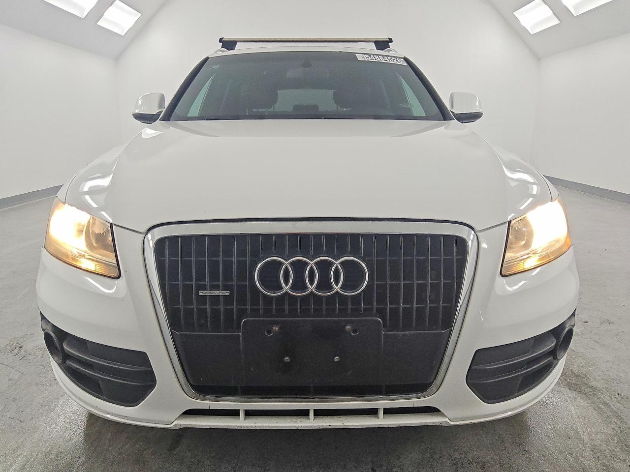 2010 Audi Q5 Premium White vin: WA1CKAFP2AA087536