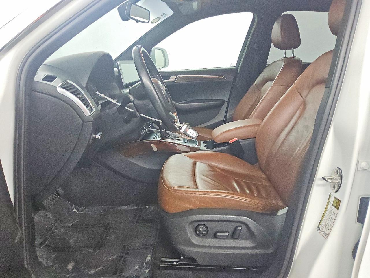 2010 Audi Q5 Premium White vin: WA1CKAFP2AA087536