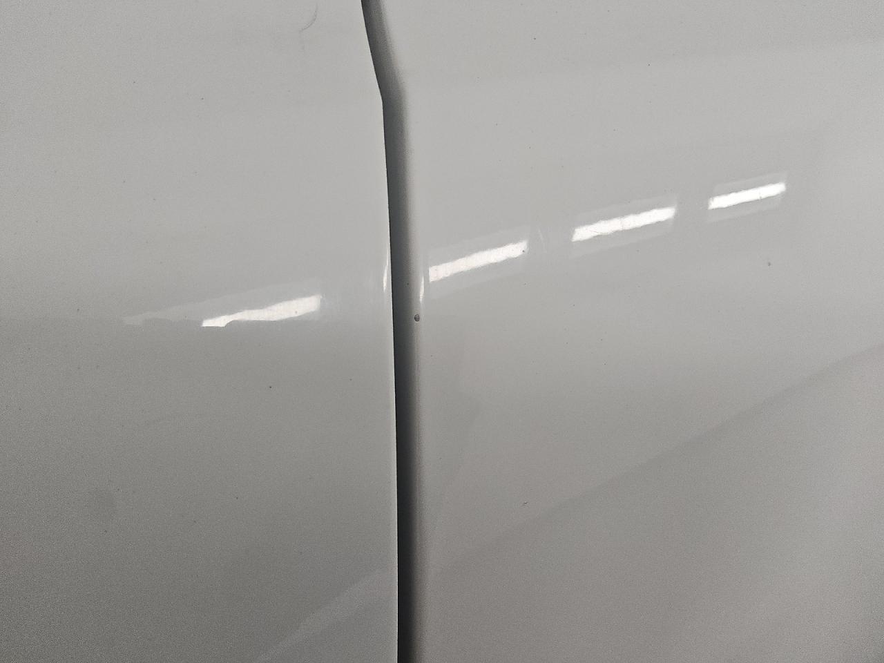 2010 Audi Q5 Premium White vin: WA1CKAFP2AA087536 Damage: Left Rear Door, Chipped, 1