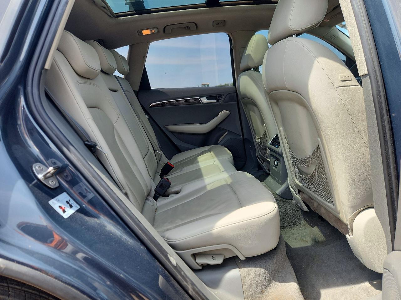 2010 Audi Q5 Premium Gray vin: WA1CKAFP2AA098603