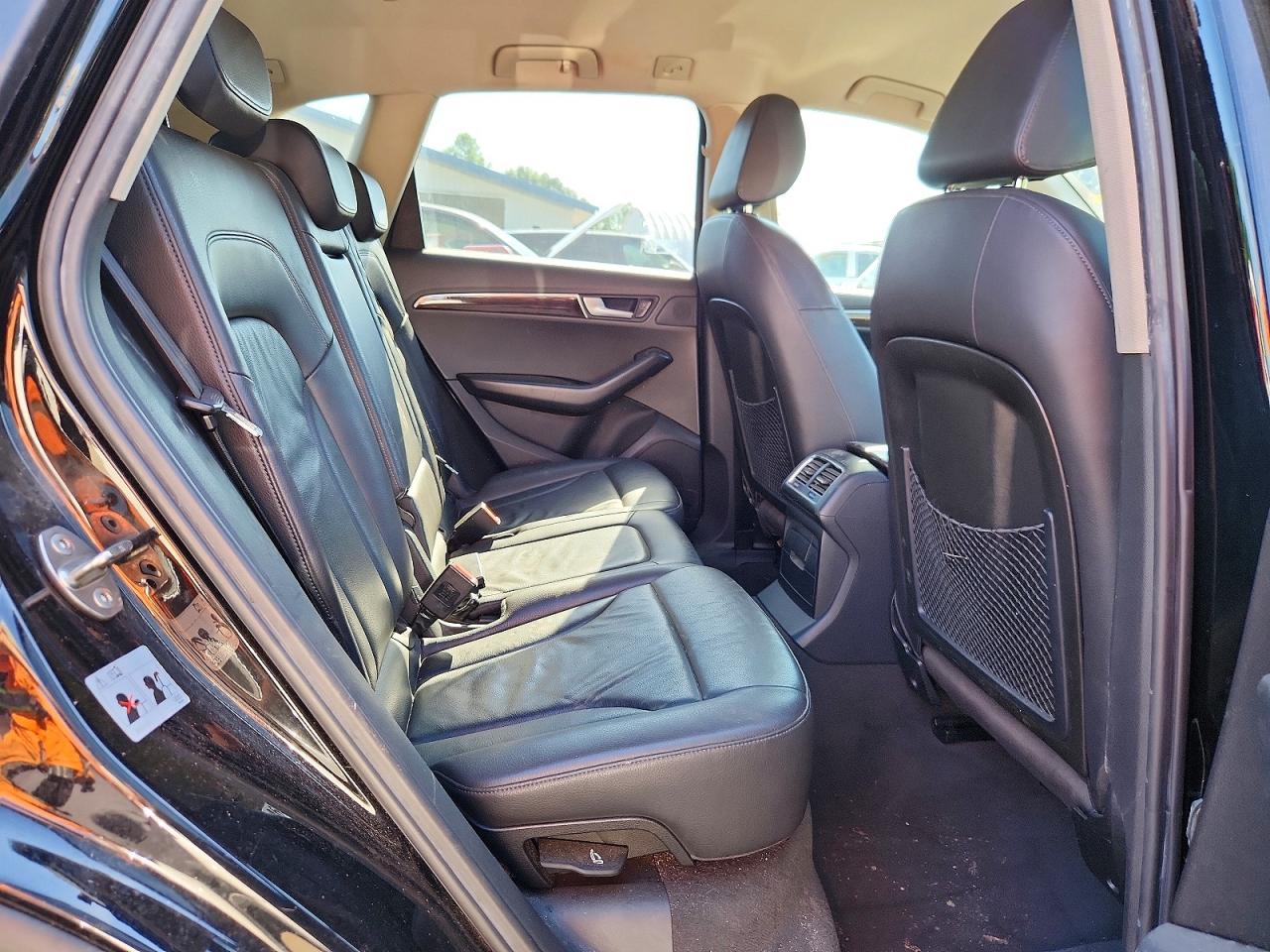 2010 Audi Q5 Premium Black vin: WA1CKAFP3AA077792