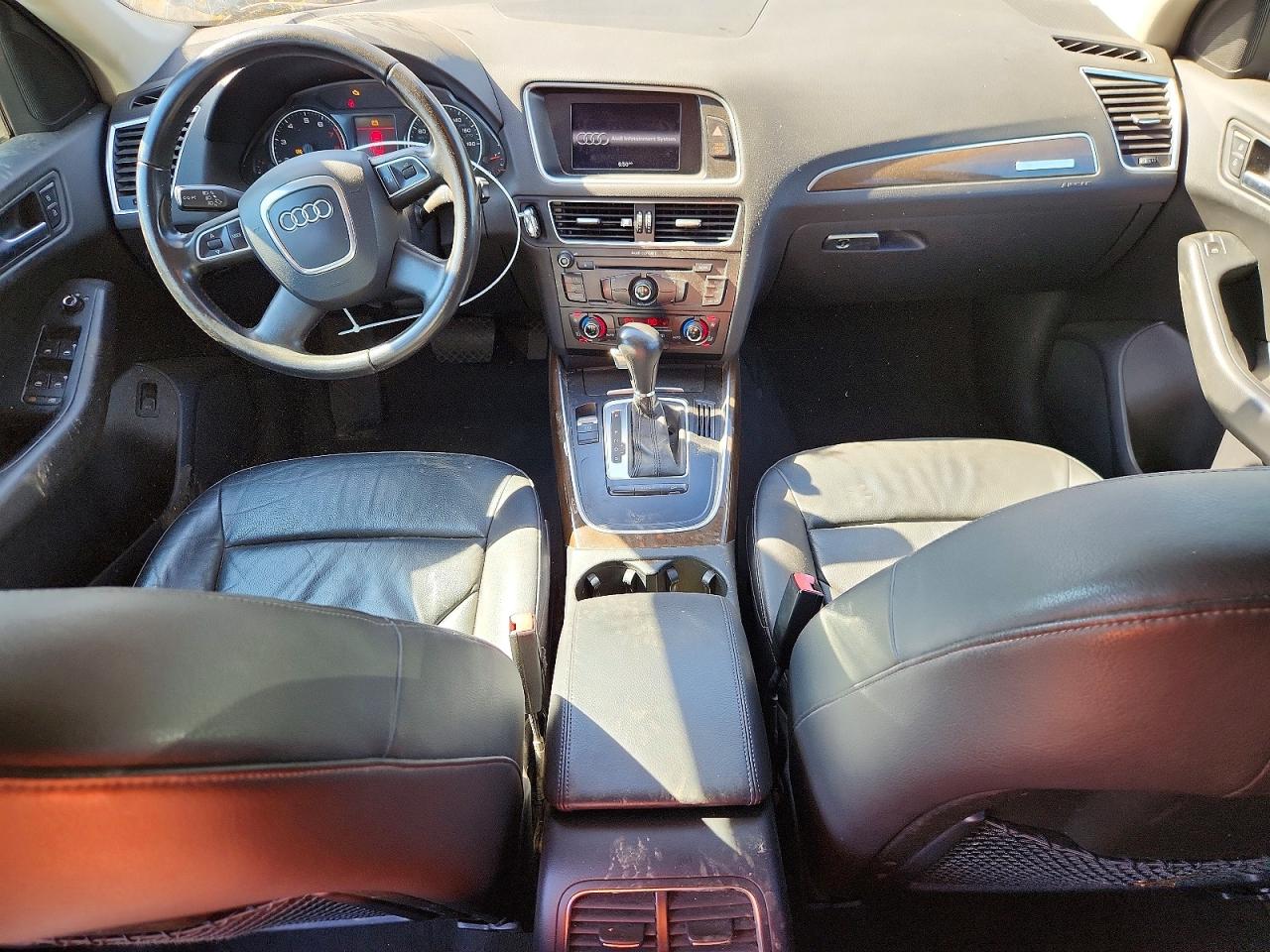 2010 Audi Q5 Premium Black vin: WA1CKAFP3AA077792