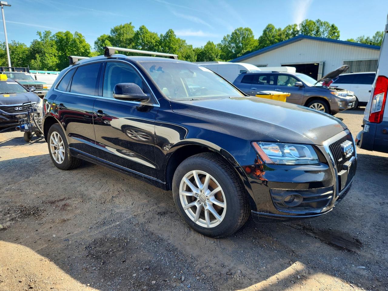 2010 Audi Q5 Premium Black vin: WA1CKAFP3AA077792