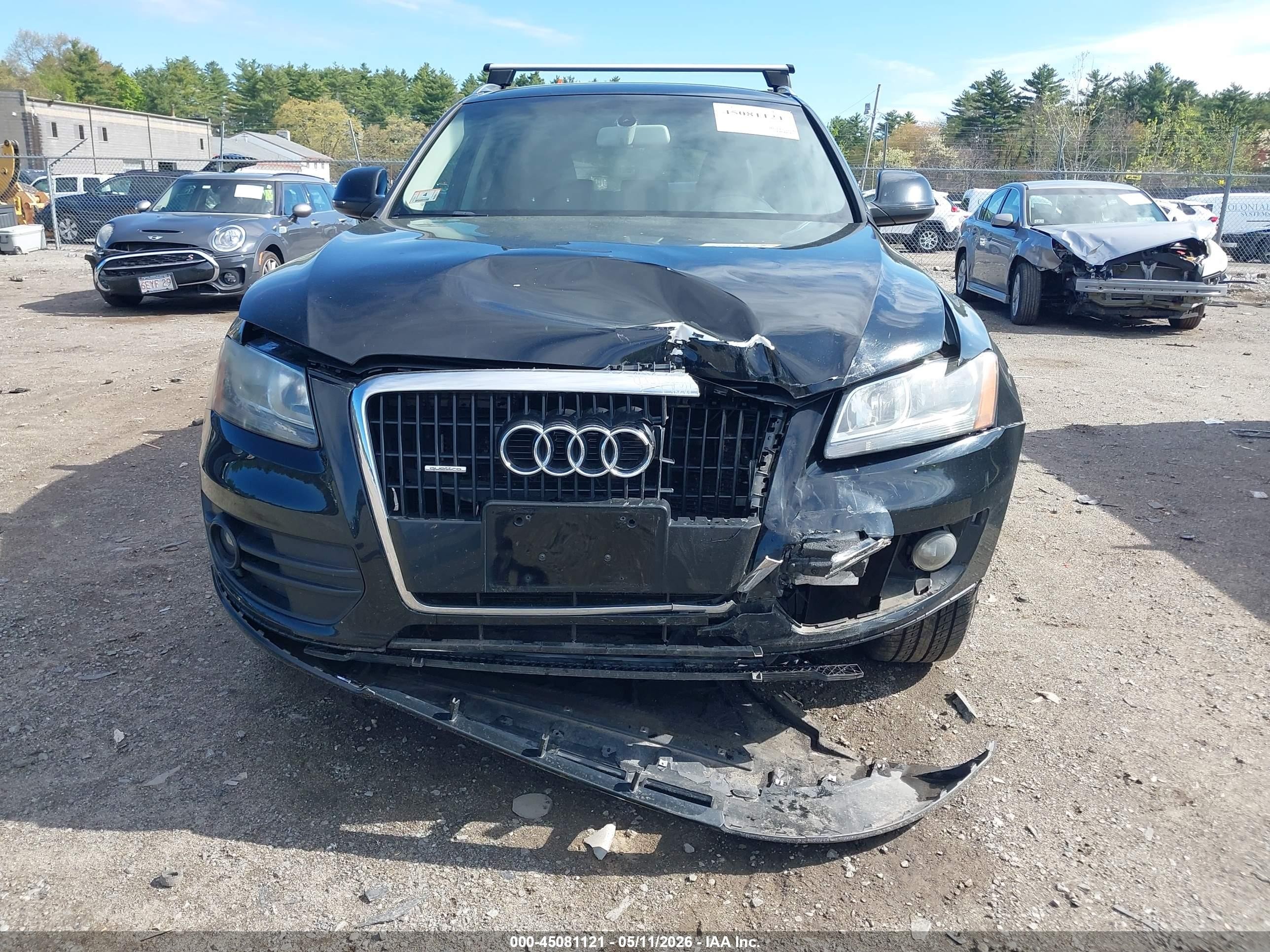 2010 Audi Q5 3.2 Premium Black vin: WA1CKAFP4AA069958