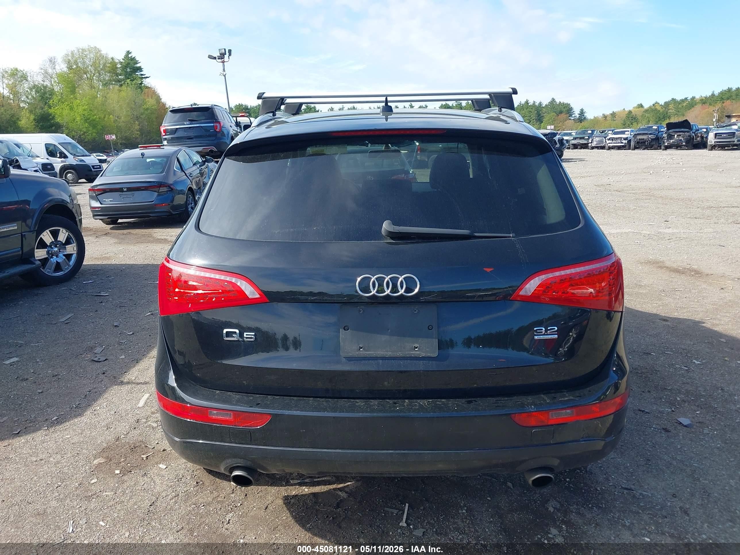 2010 Audi Q5 3.2 Premium Black vin: WA1CKAFP4AA069958