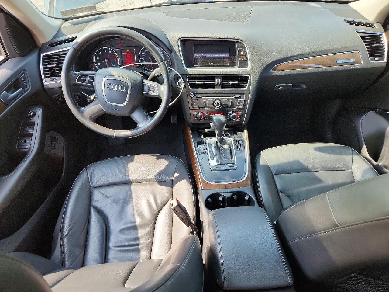 2010 Audi Q5 Premium Black vin: WA1CKAFP5AA079172