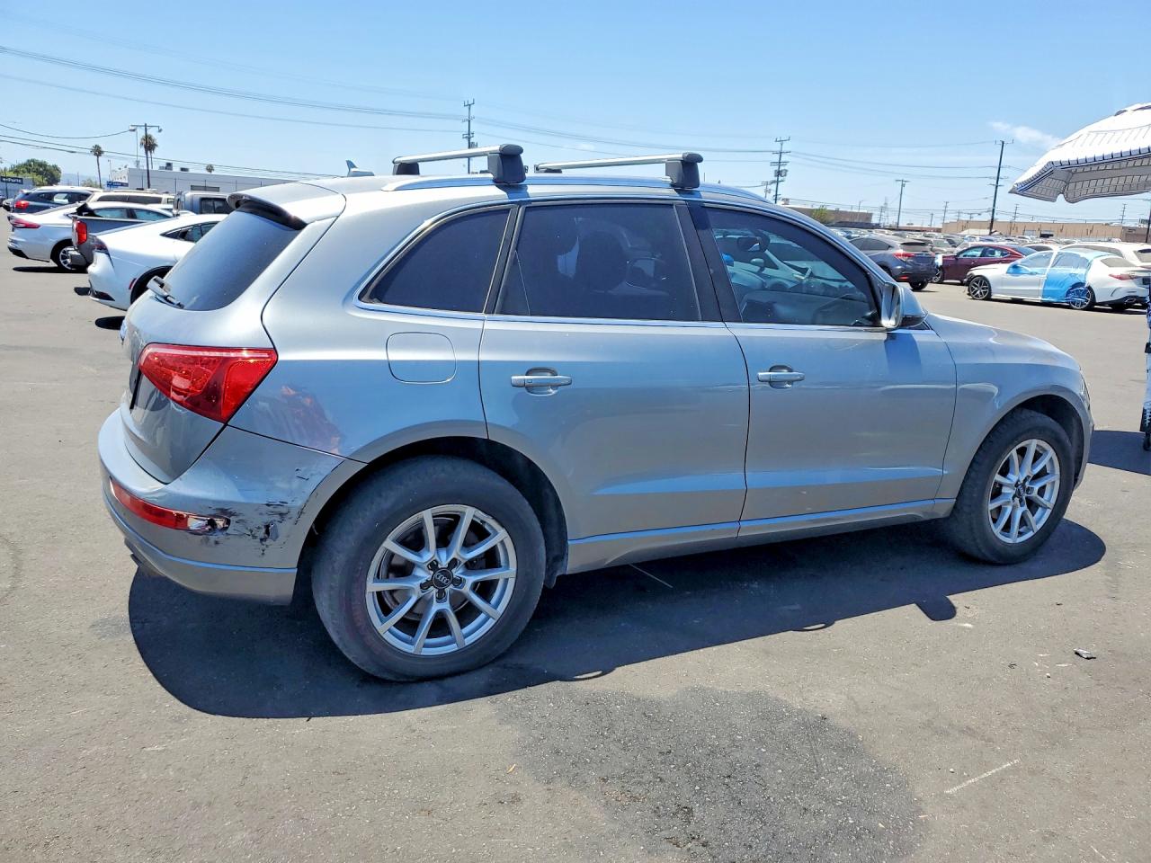 2010 Audi Q5 Premium Silver vin: WA1CKAFP5AA080547